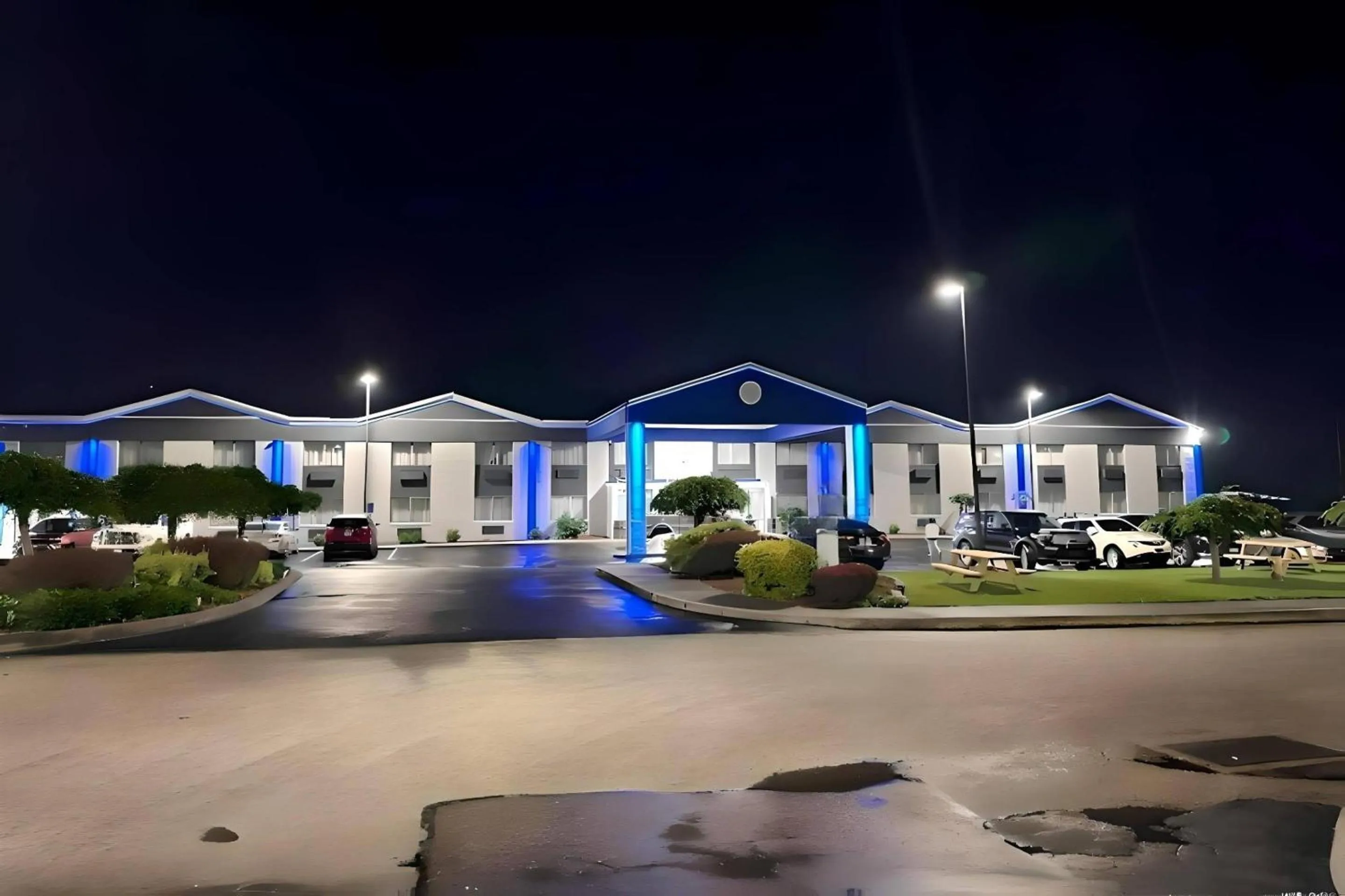 Property building in Remembrance Inn