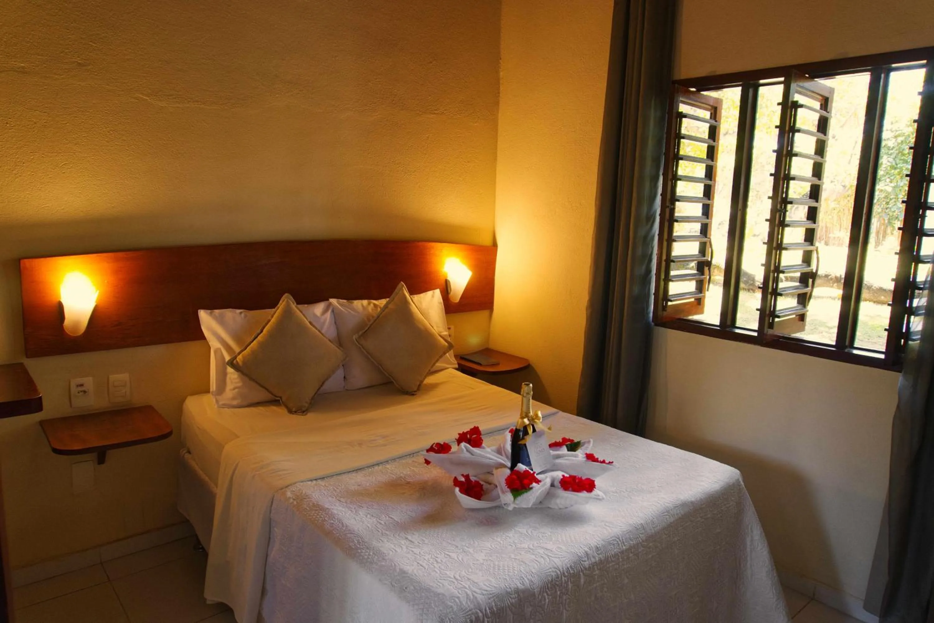 Bedroom, Bed in Pousada Sol e Luna