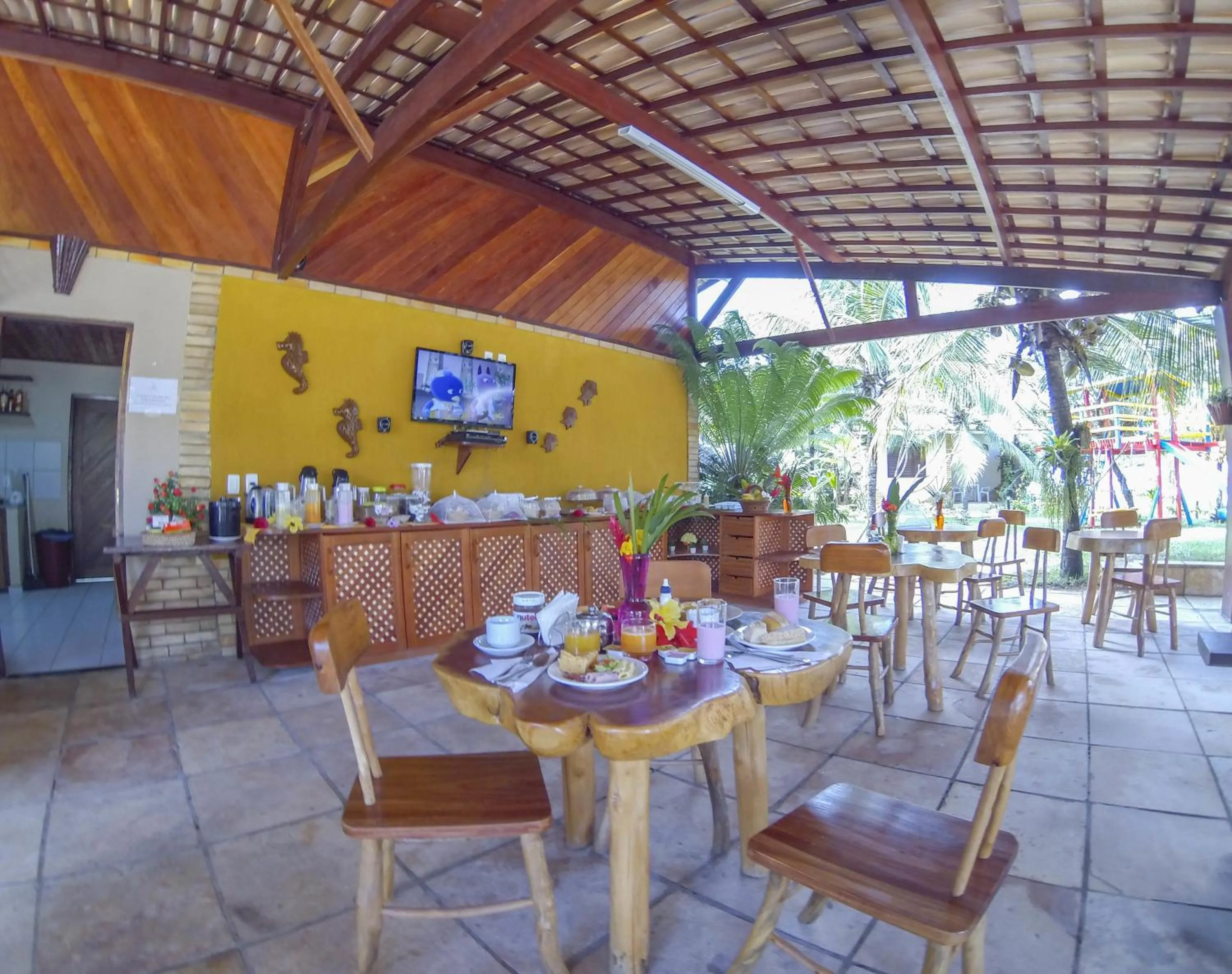 Restaurant/places to eat in Pousada Sol e Luna