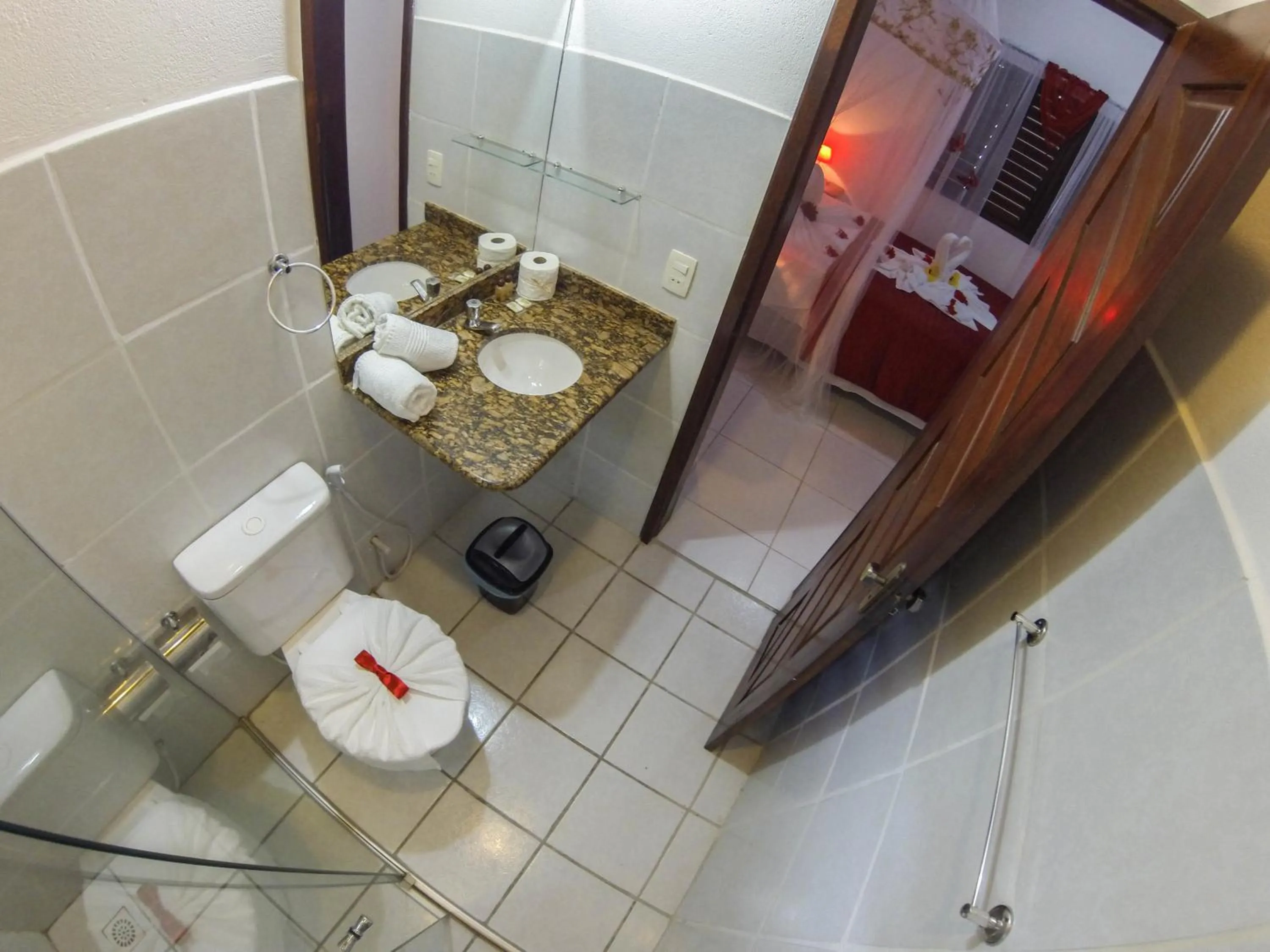 Bathroom in Pousada Sol e Luna