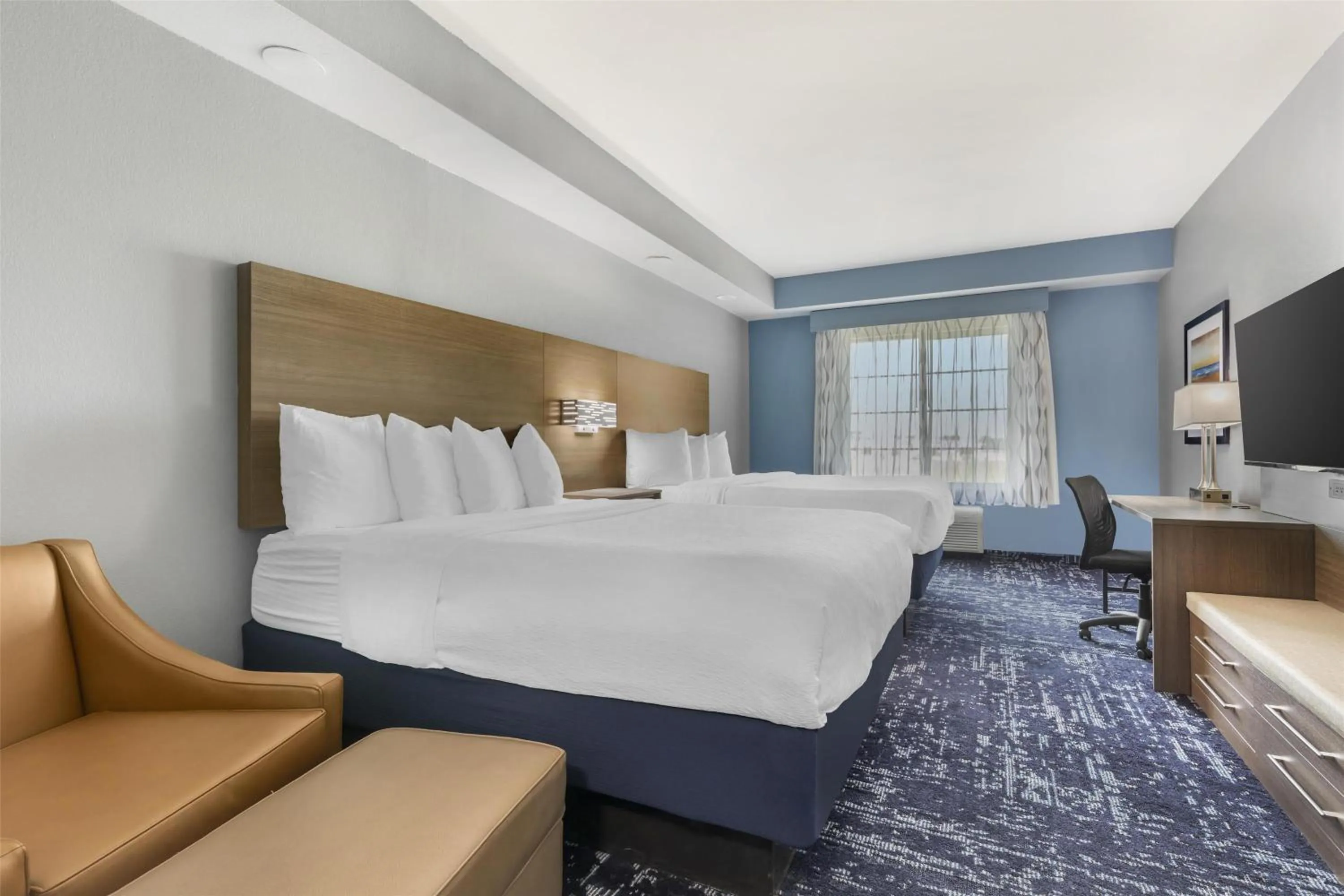 Bedroom, Bed in Best Western Plus Fort Worth Forest Hill Inn & Suites