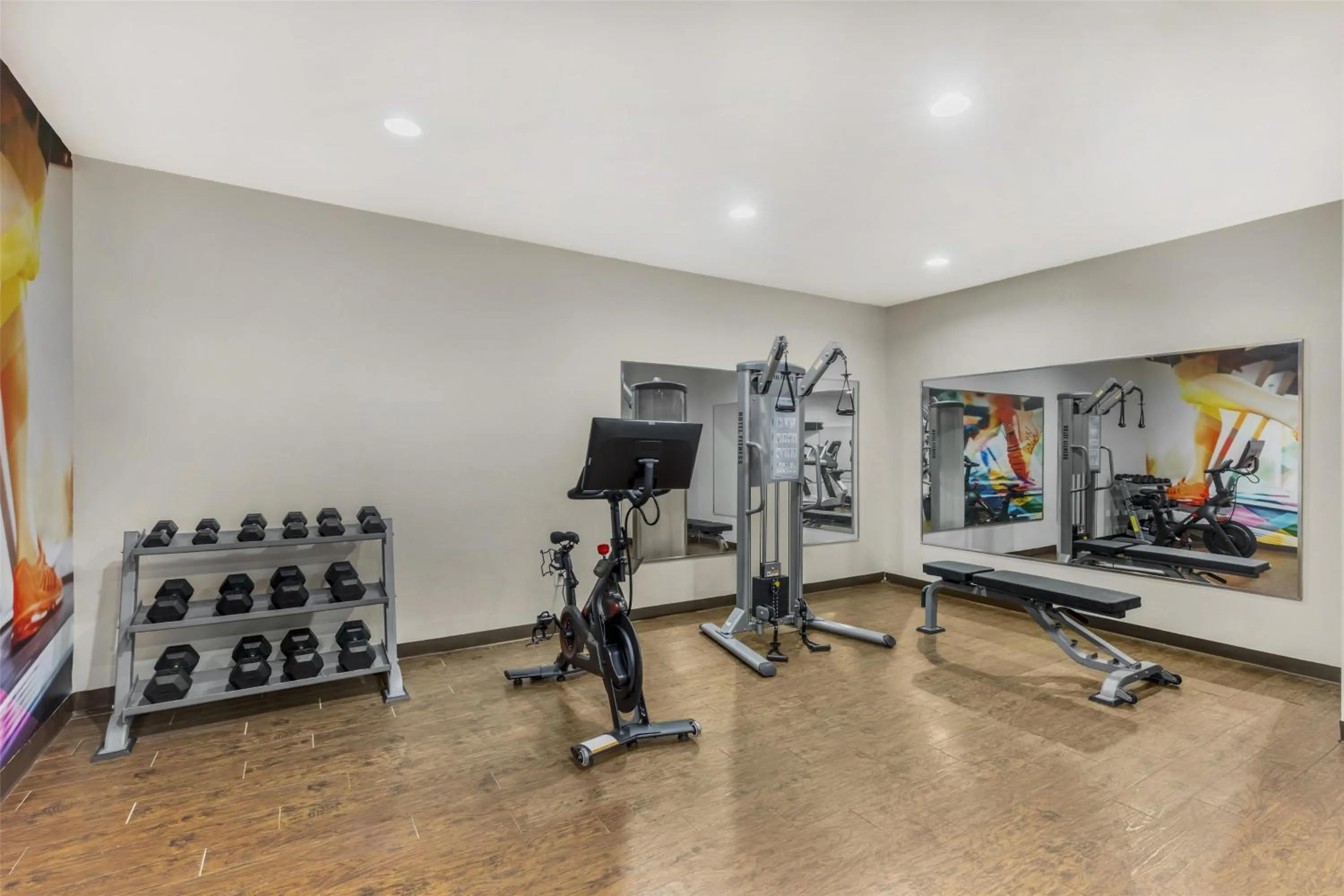 Fitness centre/facilities in Best Western Plus Fort Worth Forest Hill Inn & Suites