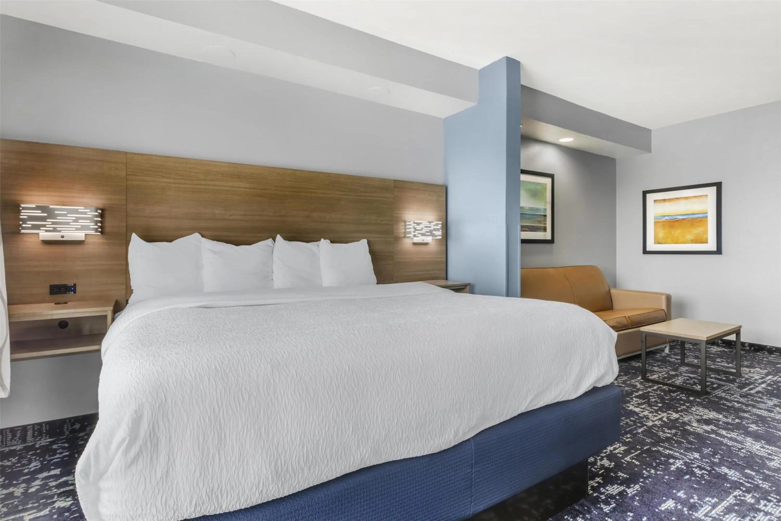 Photo of the whole room, Bed in Best Western Plus Fort Worth Forest Hill Inn & Suites