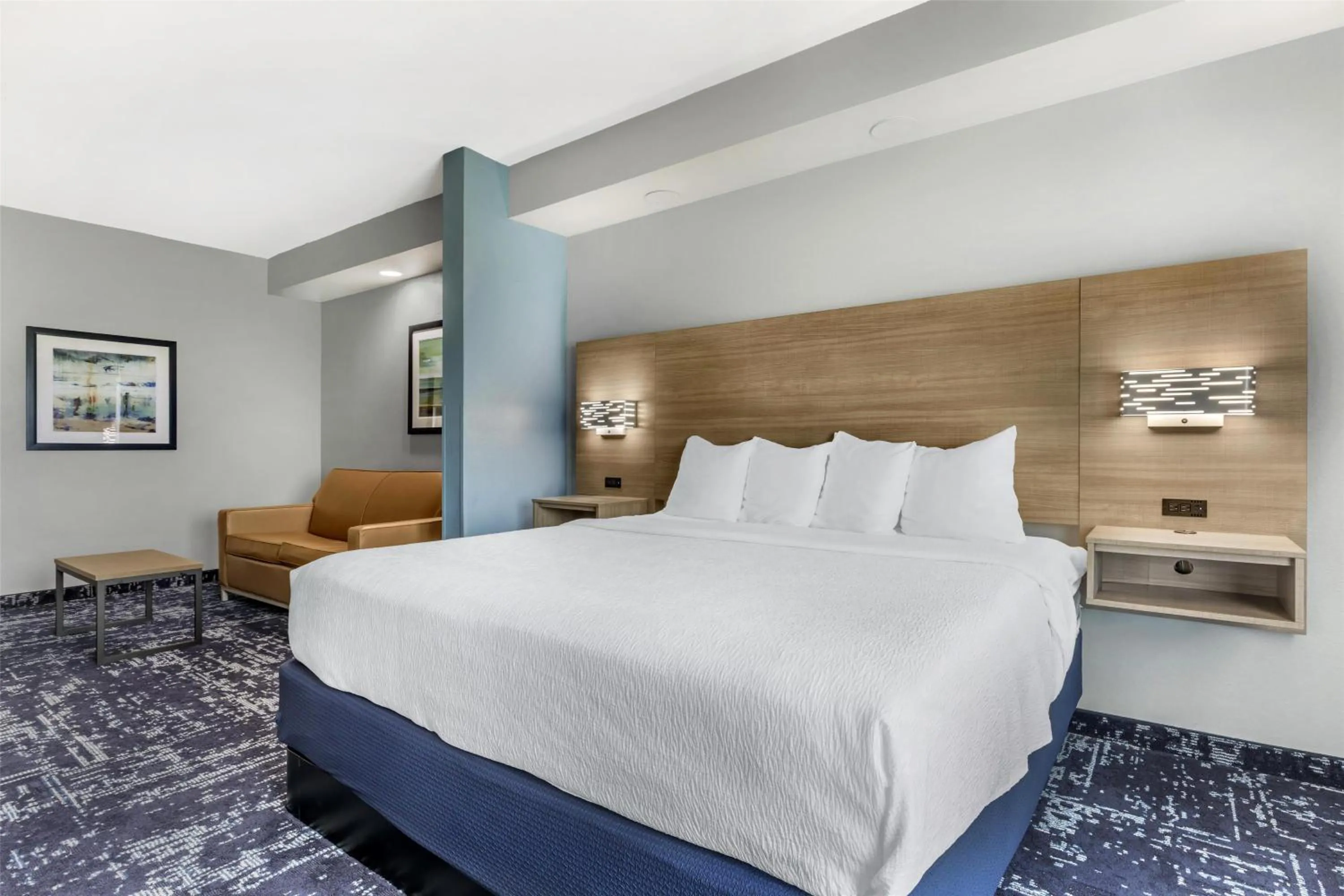 Bedroom, Bed in Best Western Plus Fort Worth Forest Hill Inn & Suites