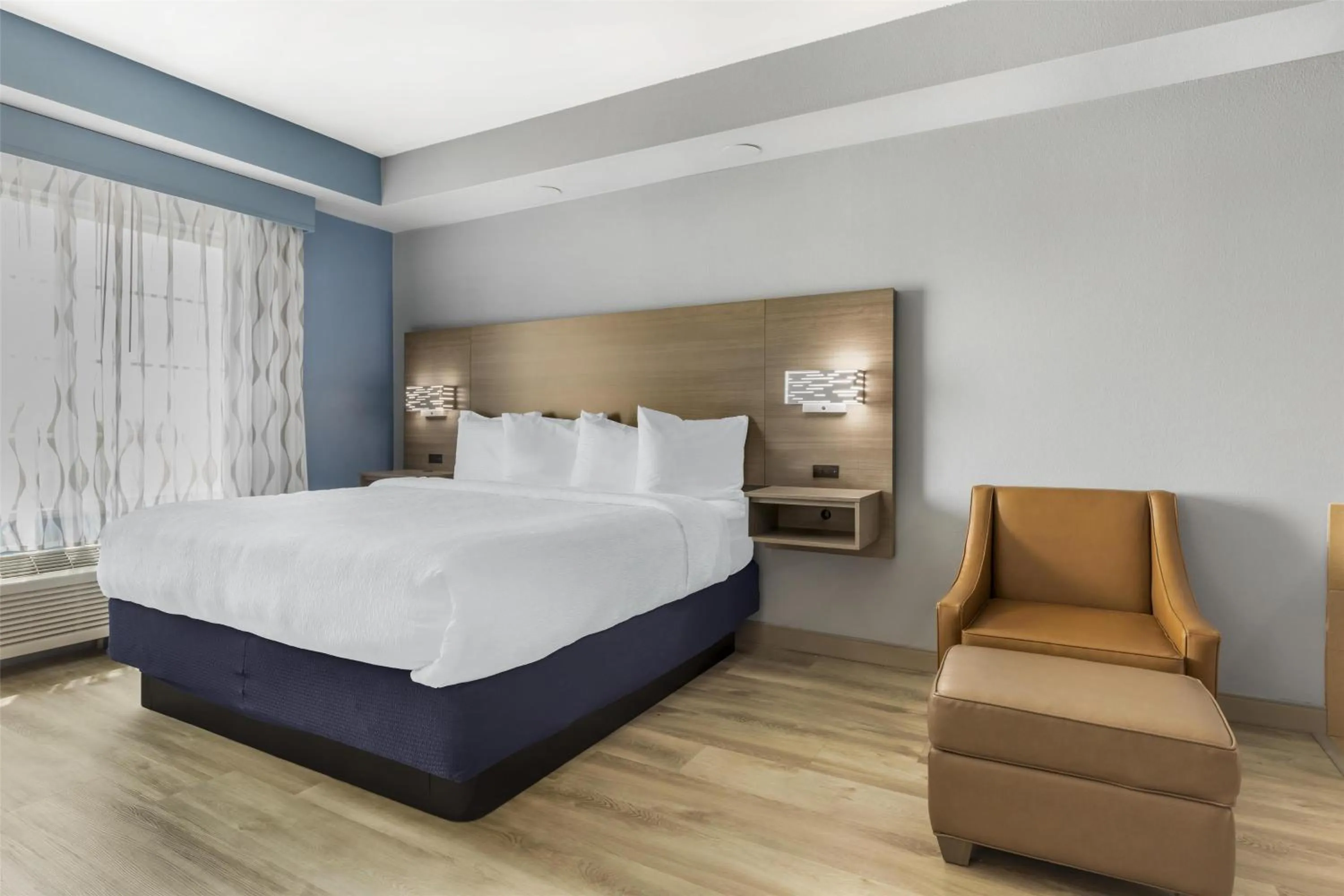 Bedroom, Bed in Best Western Plus Fort Worth Forest Hill Inn & Suites