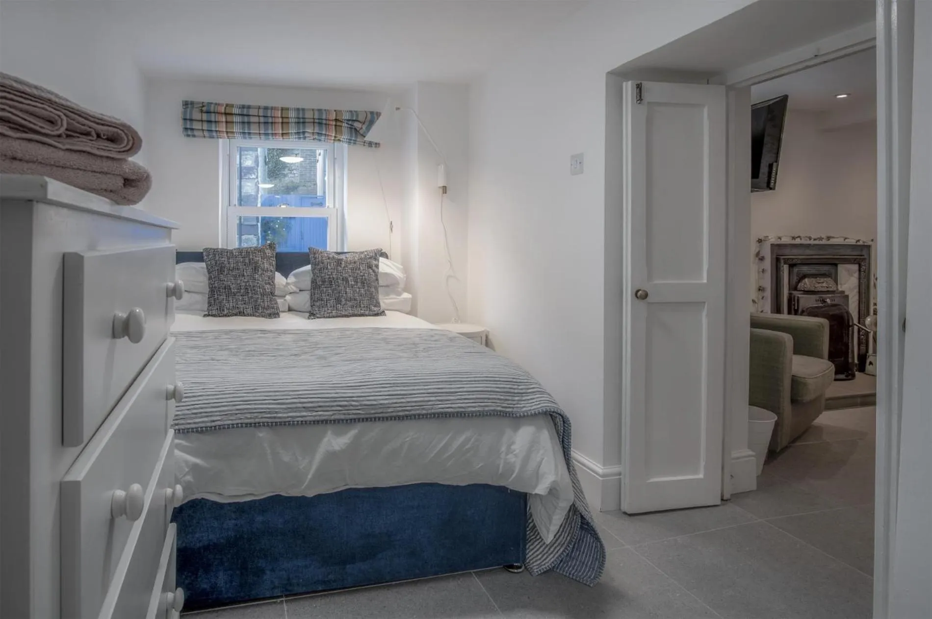 Floor plan, Bed in Caleb's Cottage - 4 Bedroom Cottage - Solva