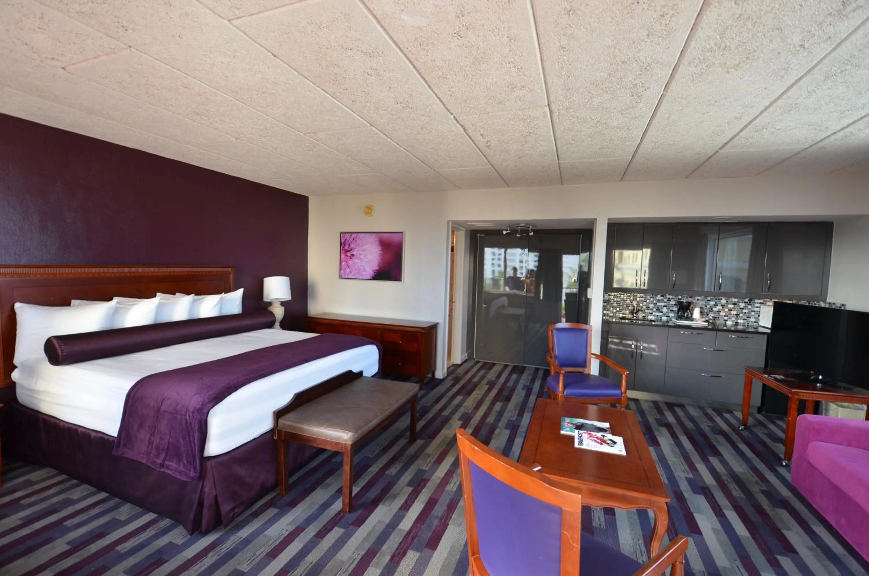 Photo of the whole room, Bed in Sea Club Ocean Resort