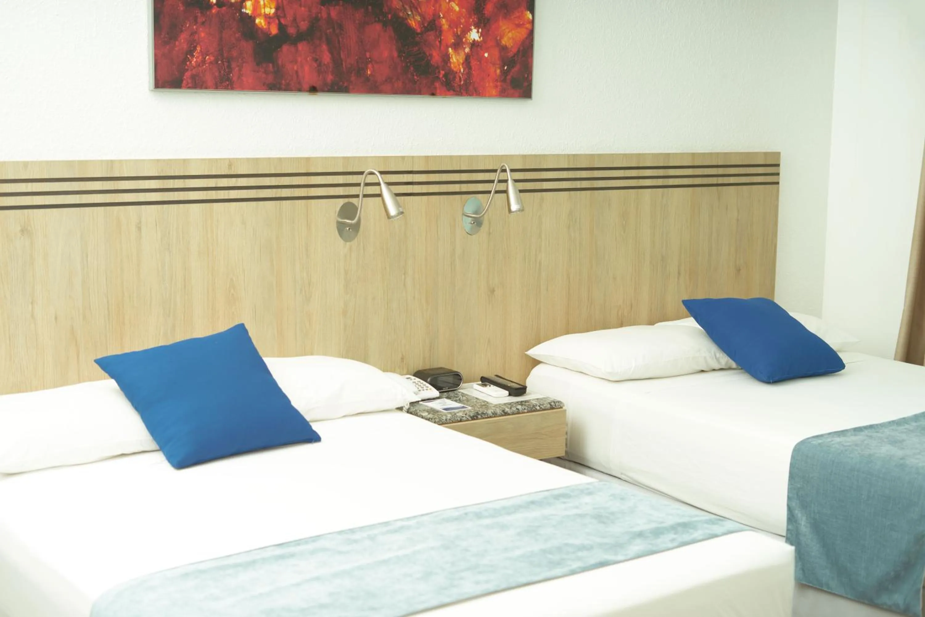 Photo of the whole room in Hotel Mar Azul