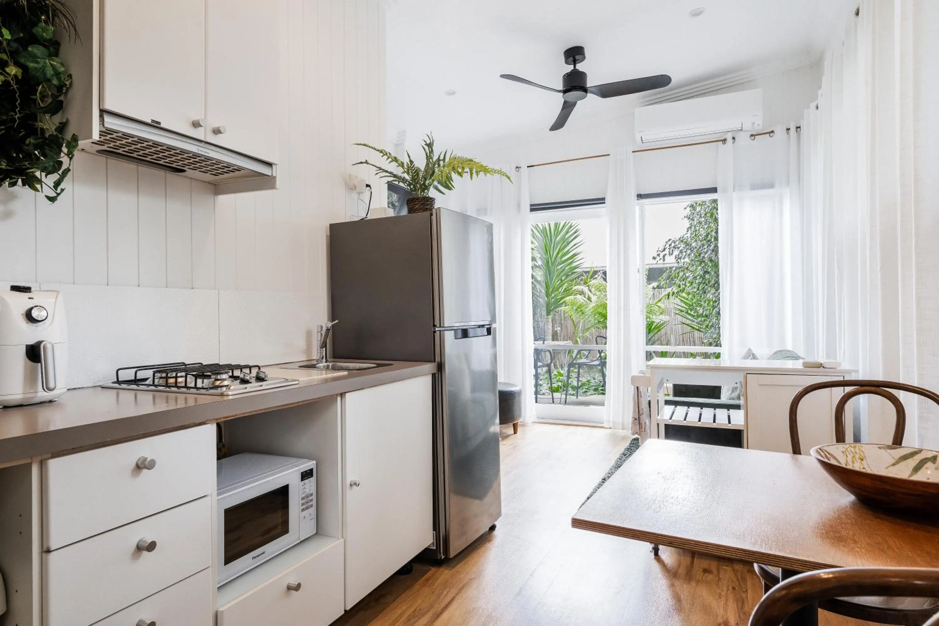 Photo of the whole room in By The Seaside