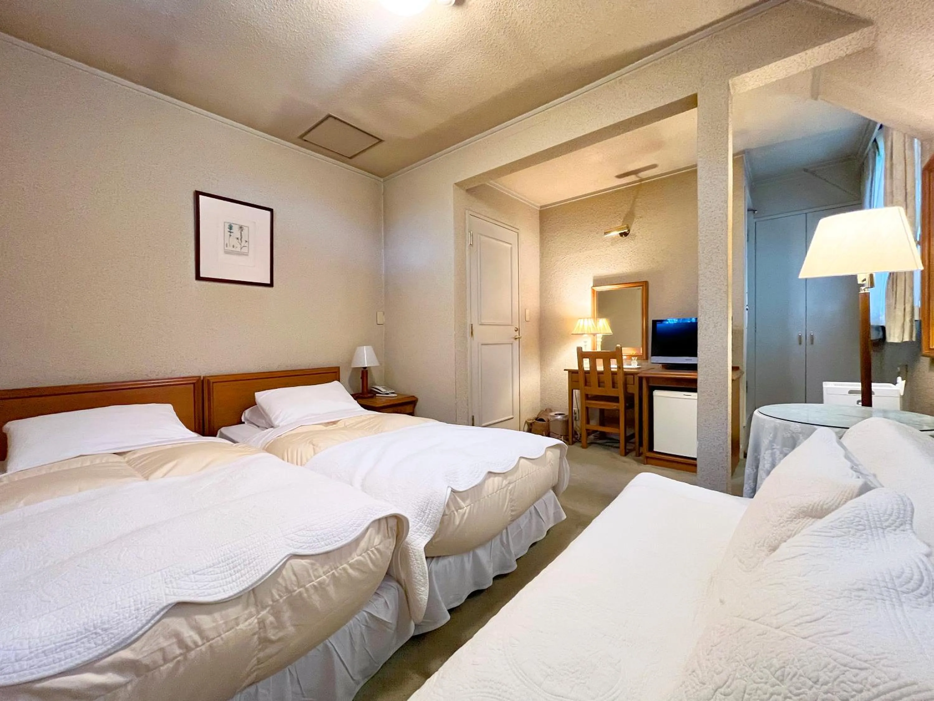 Photo of the whole room, Bed in Country Inn Orchard House