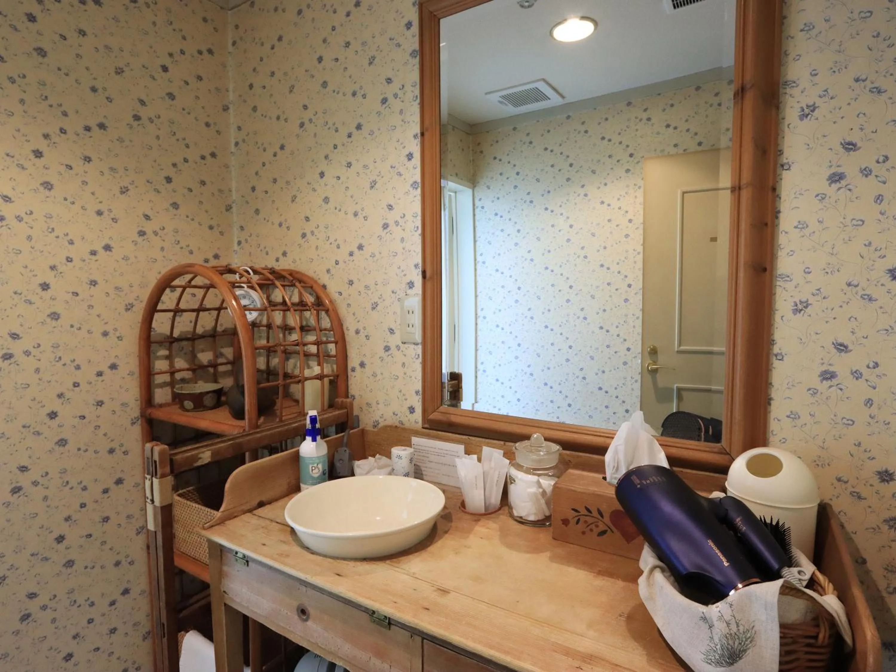 Bathroom in Country Inn Orchard House