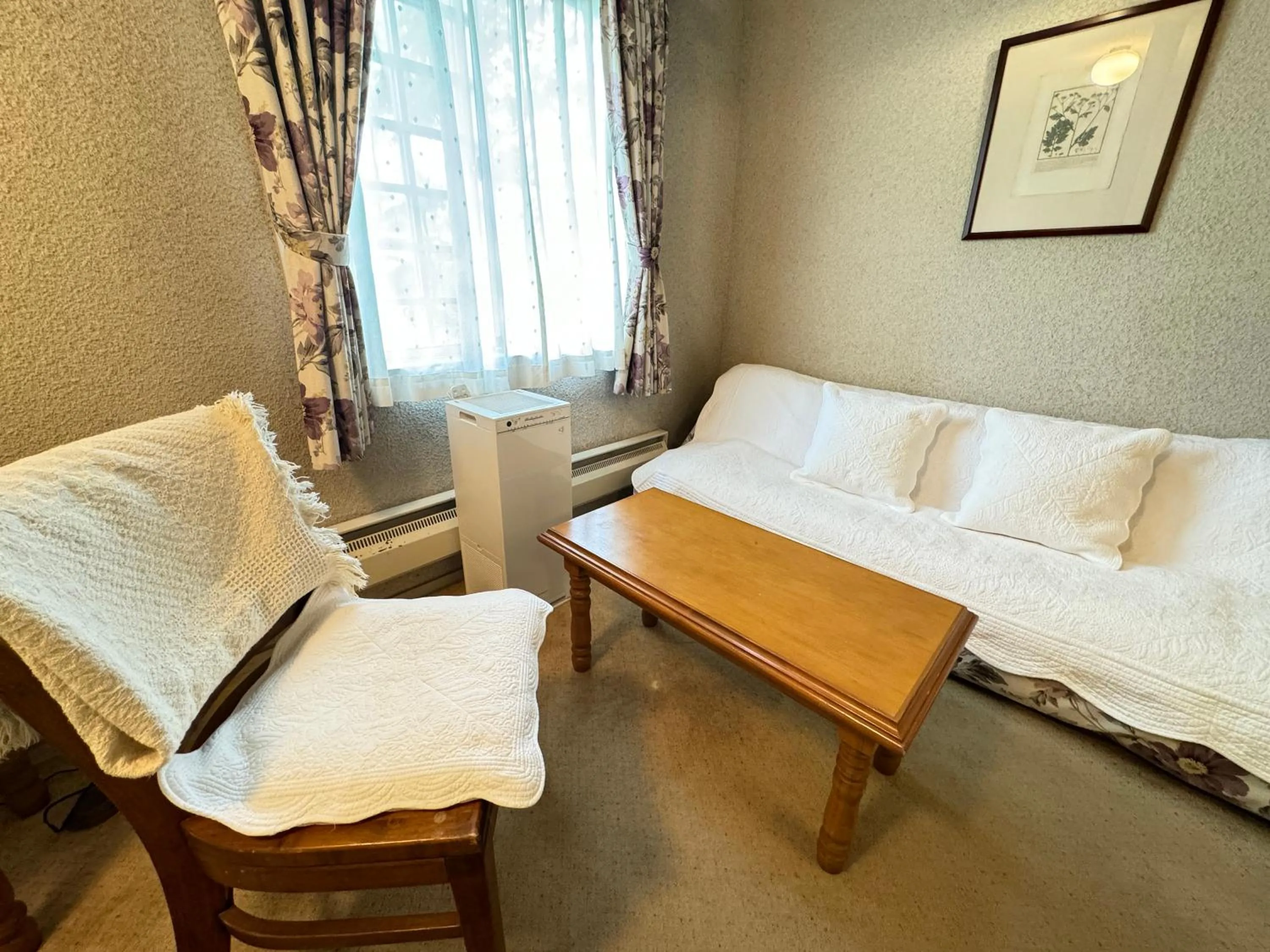Photo of the whole room, Bed in Country Inn Orchard House