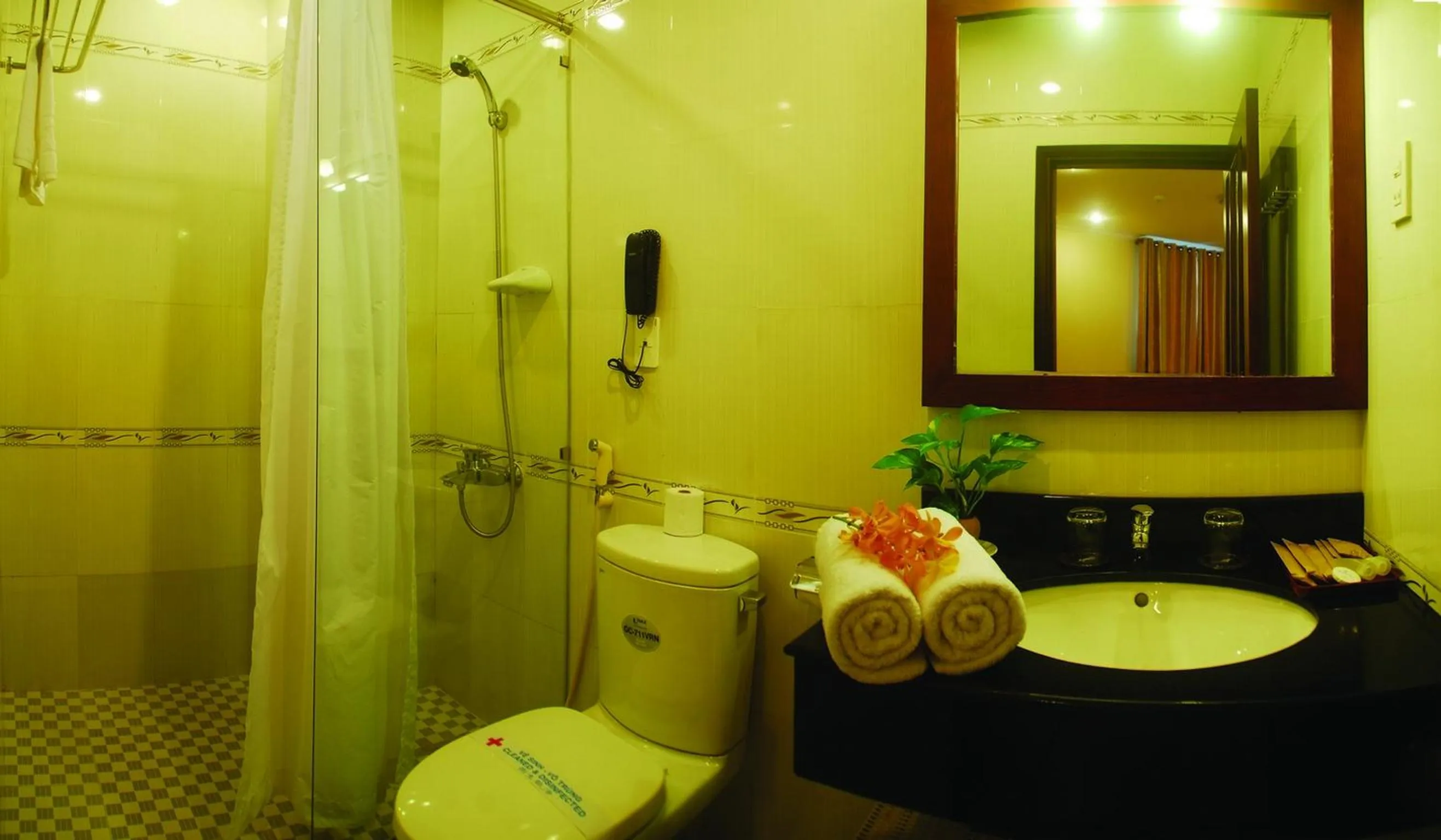 Bathroom in Hau Giang Hotel