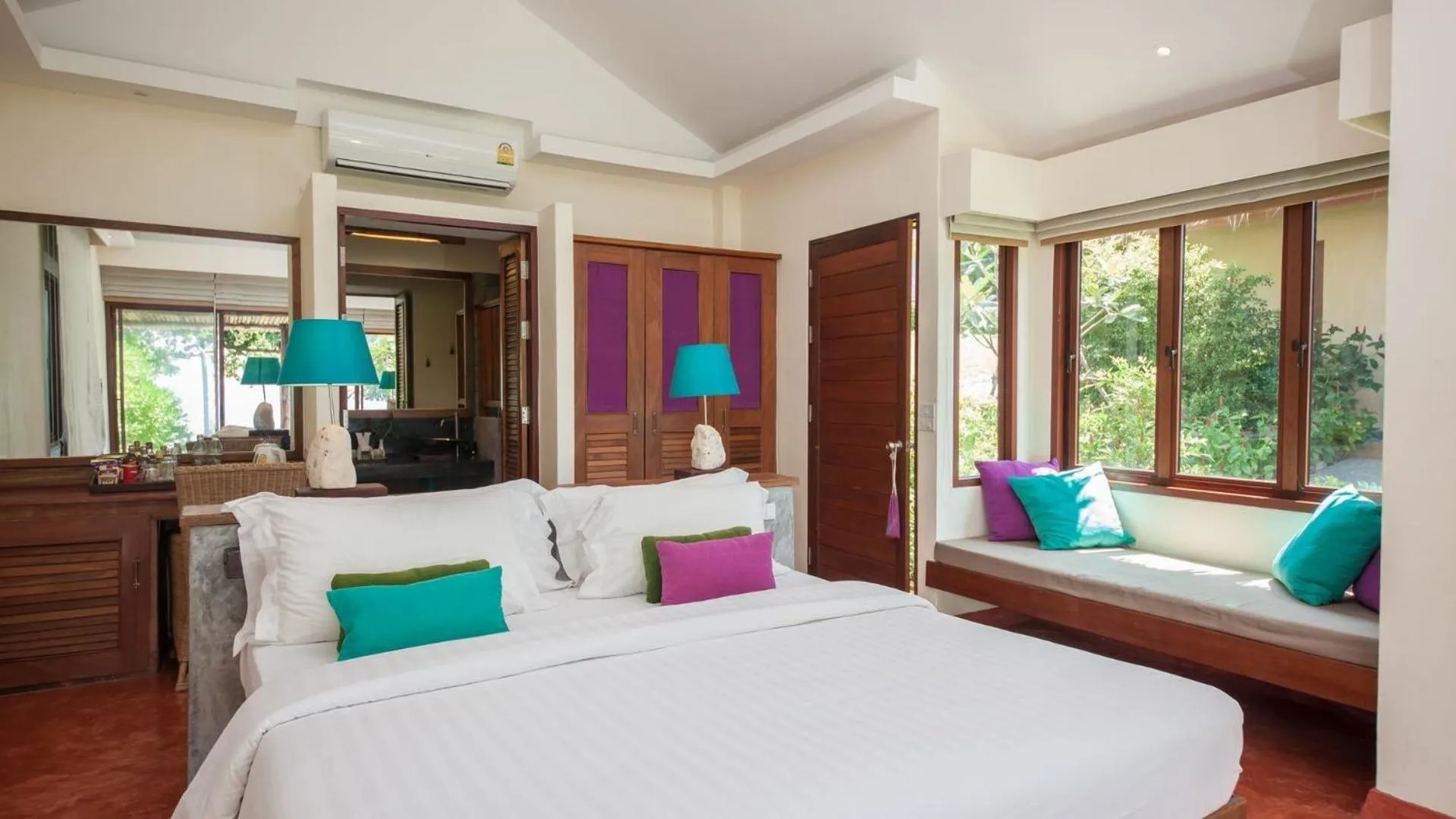 Bed in Sea Dance Resort