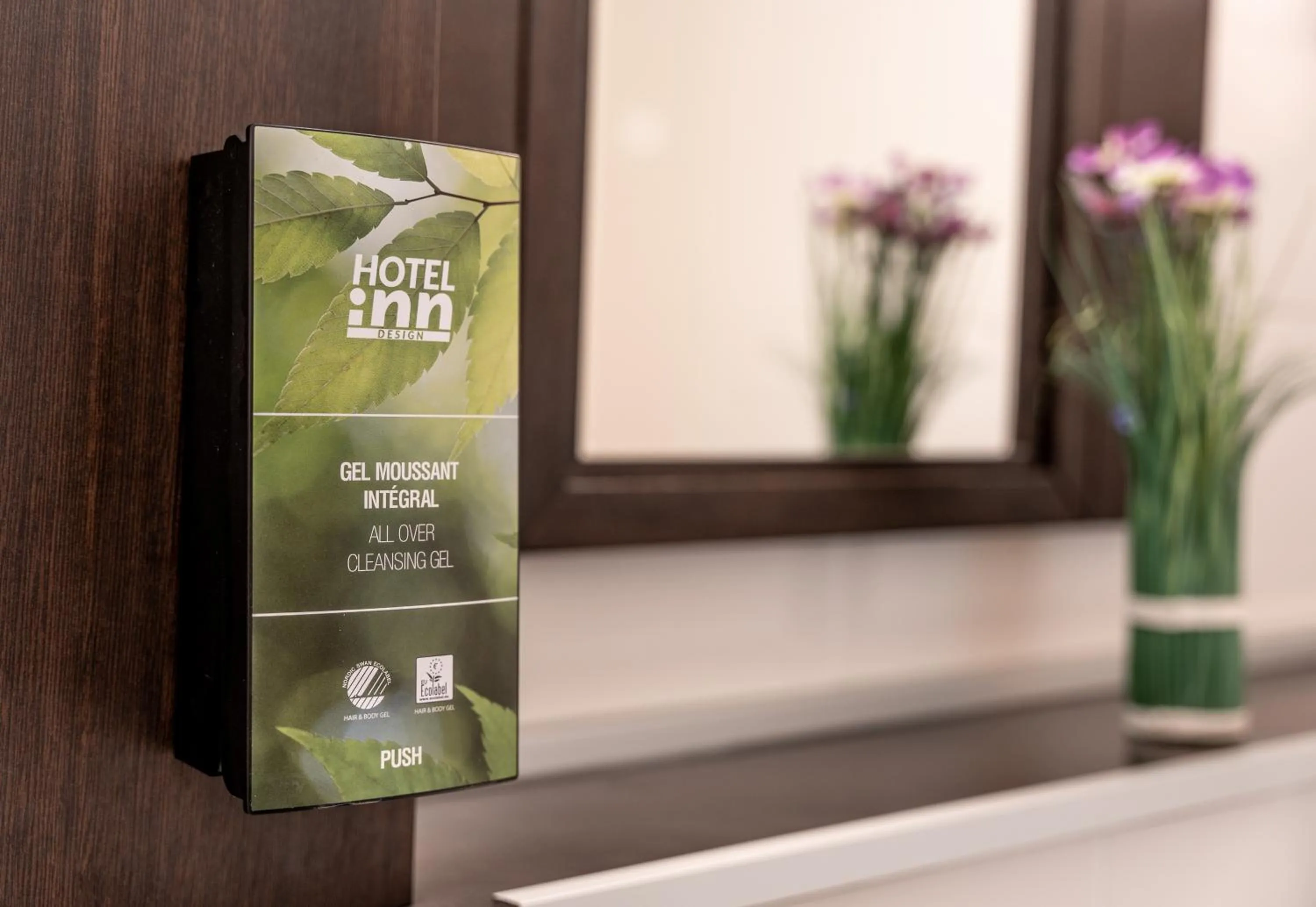 Decorative detail in Hôtel Inn Design Resto Novo Carquefou