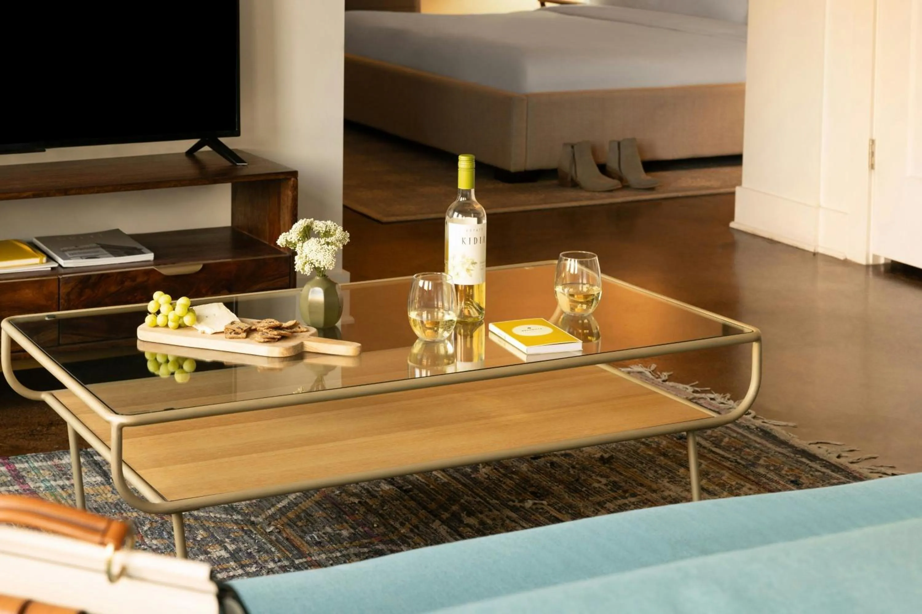 Living room in Sonder by Marriott Bonvoy Dovetail Apartments Downtown