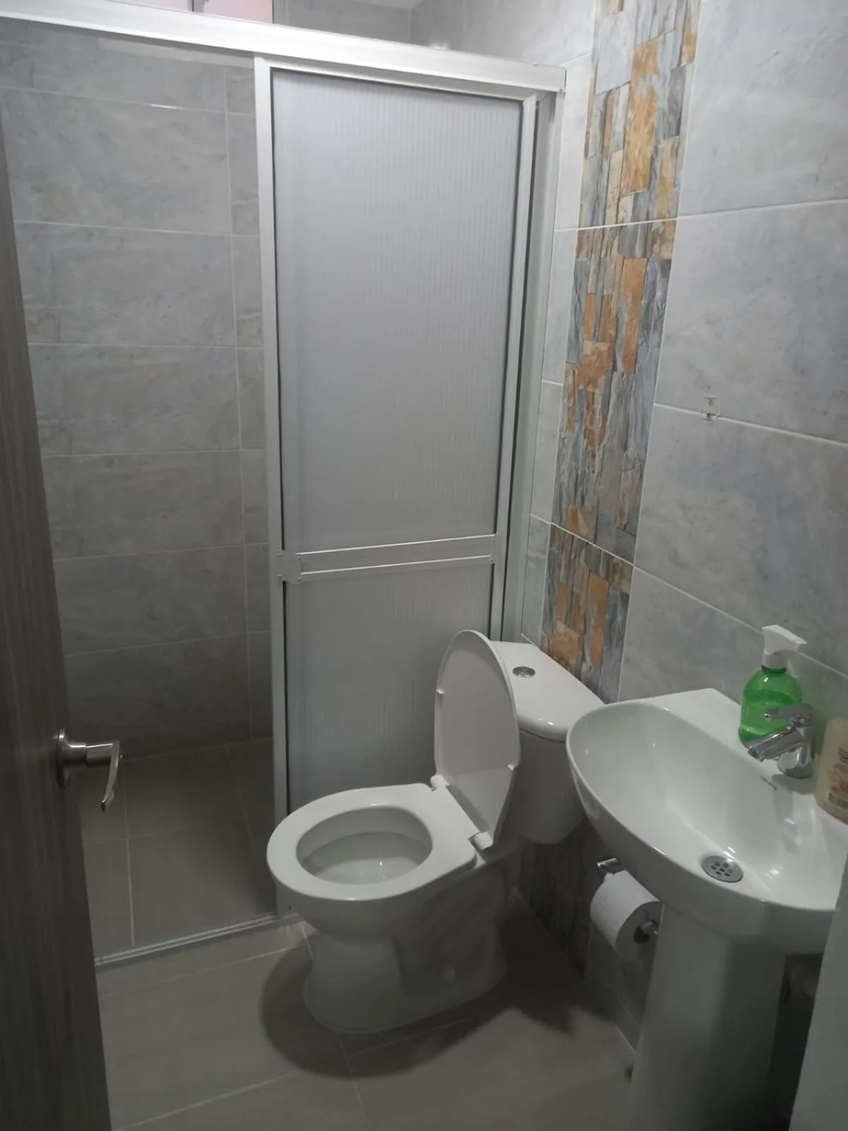 Shower in Apartaestudios Galanni