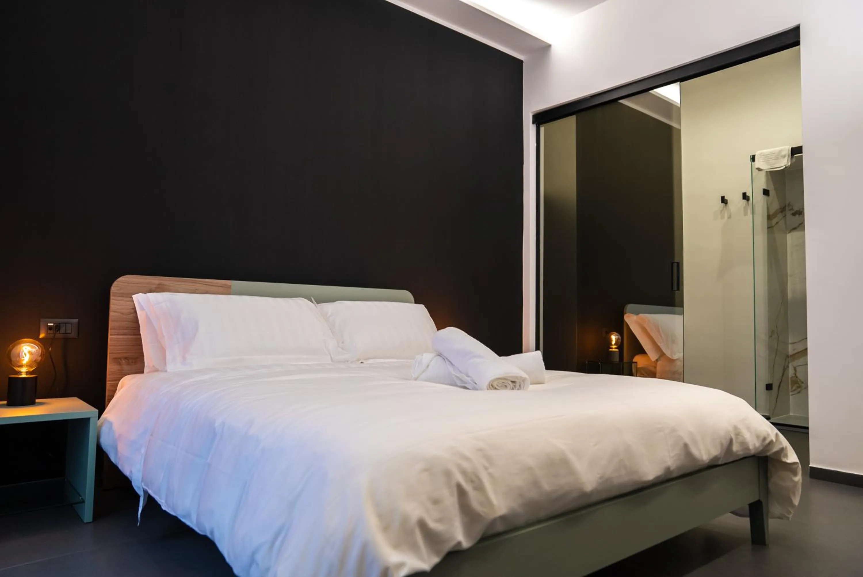 Photo of the whole room, Bed in Hart Boutique Hotel