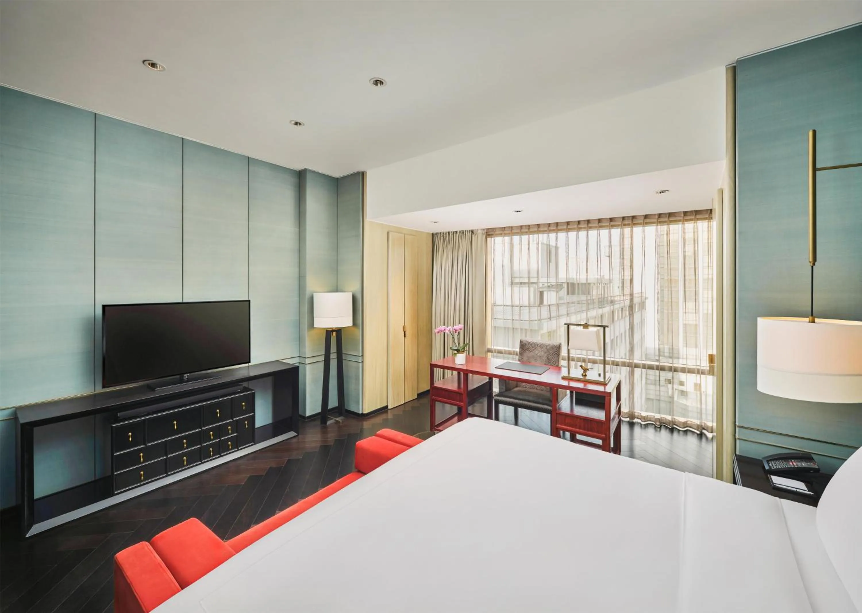 Bed in Waldorf Astoria Beijing