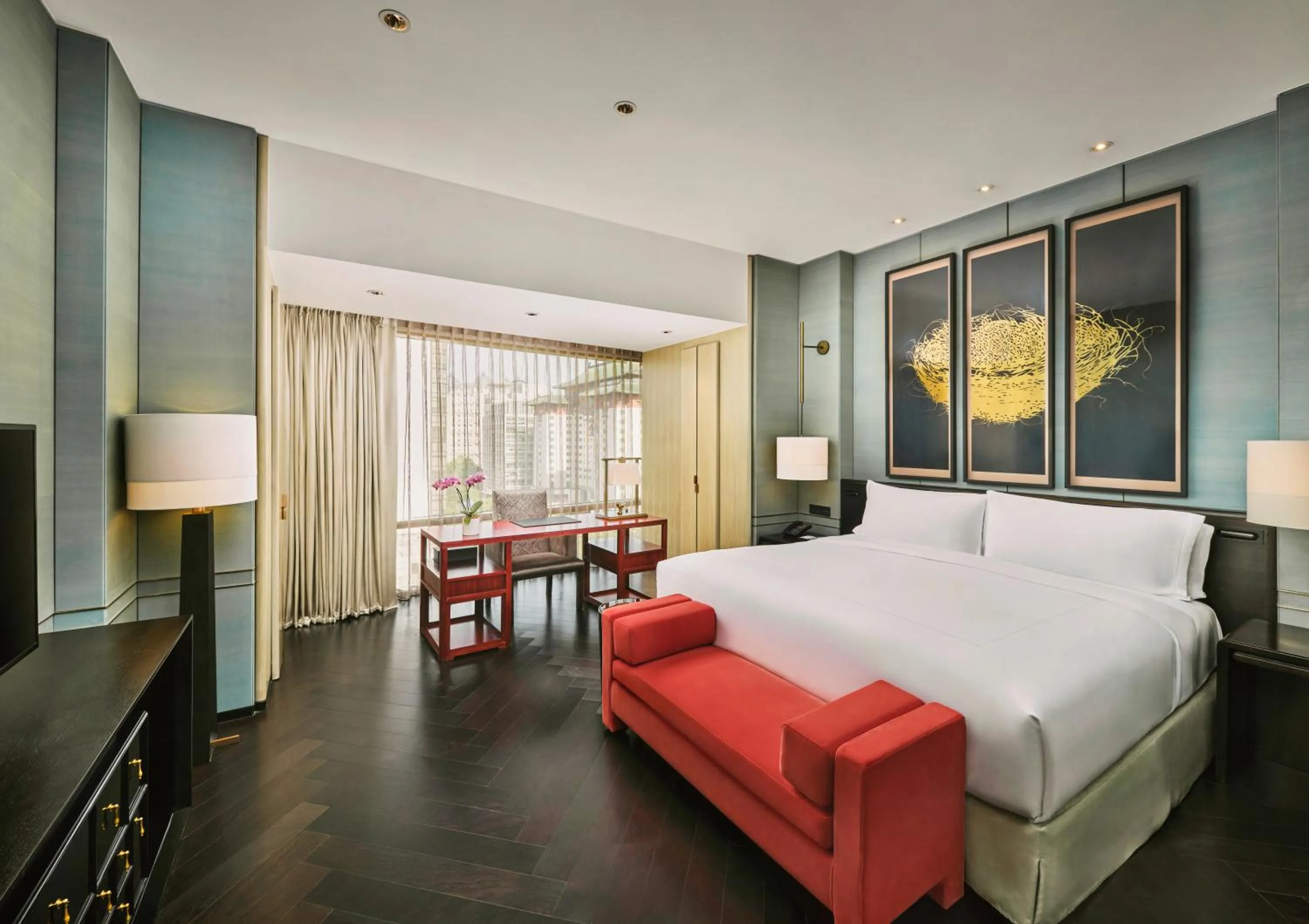 Photo of the whole room, Bed in Waldorf Astoria Beijing
