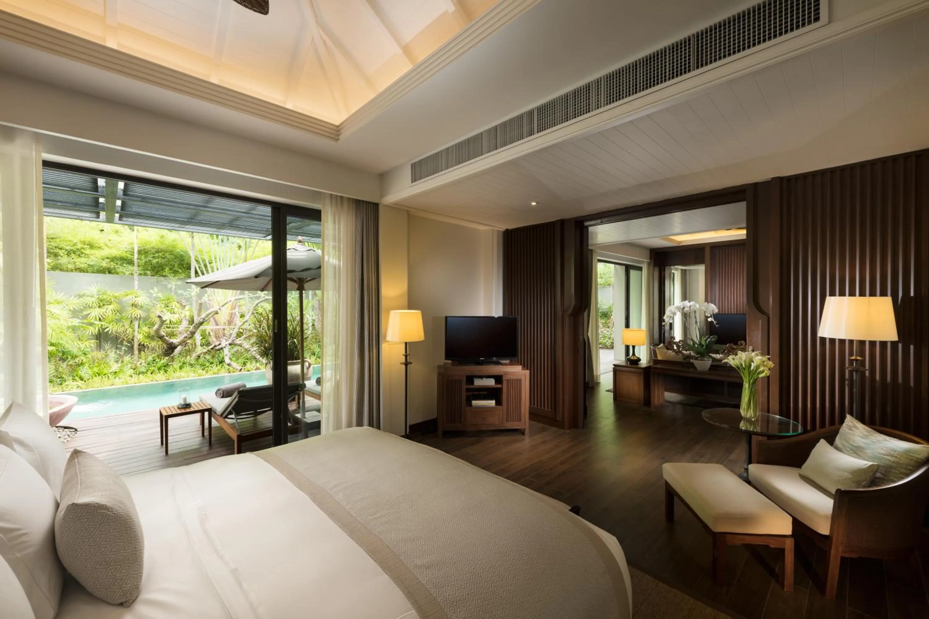 Photo of the whole room, Bed in Anantara Layan Phuket Resort