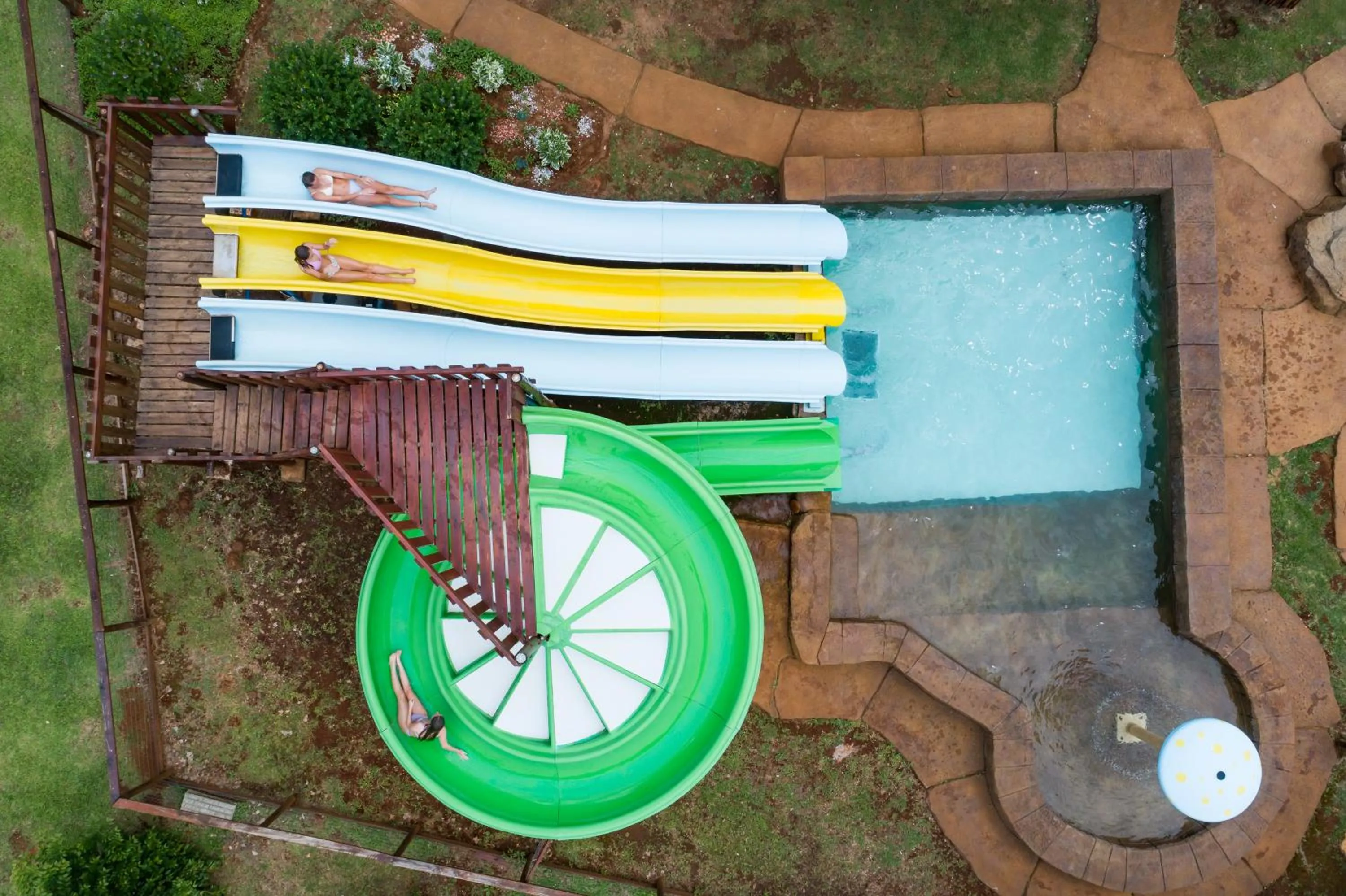 Swimming pool in Gooderson Monks Cowl Golf Resort