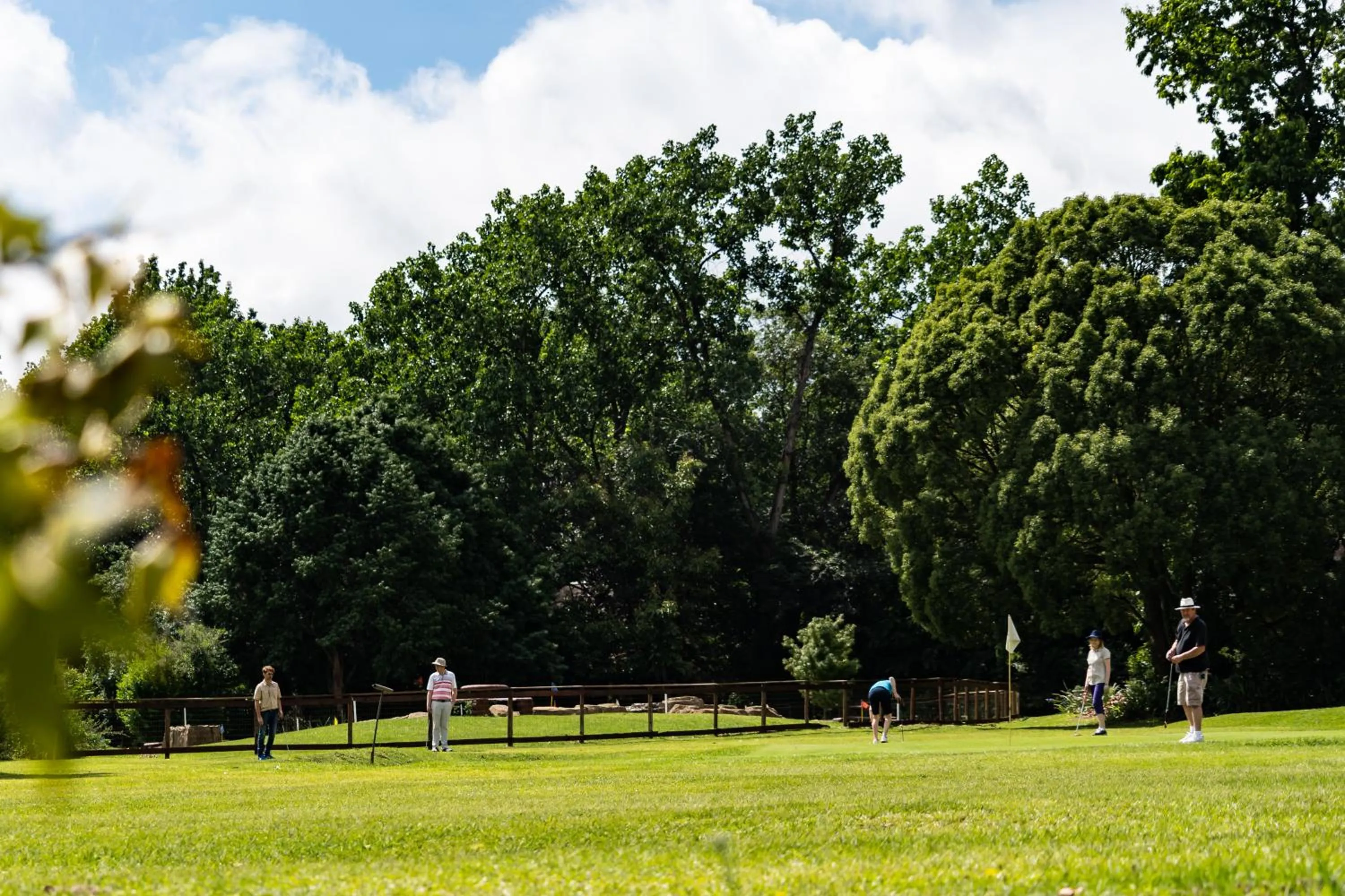 Golfcourse in Gooderson Monks Cowl Golf Resort