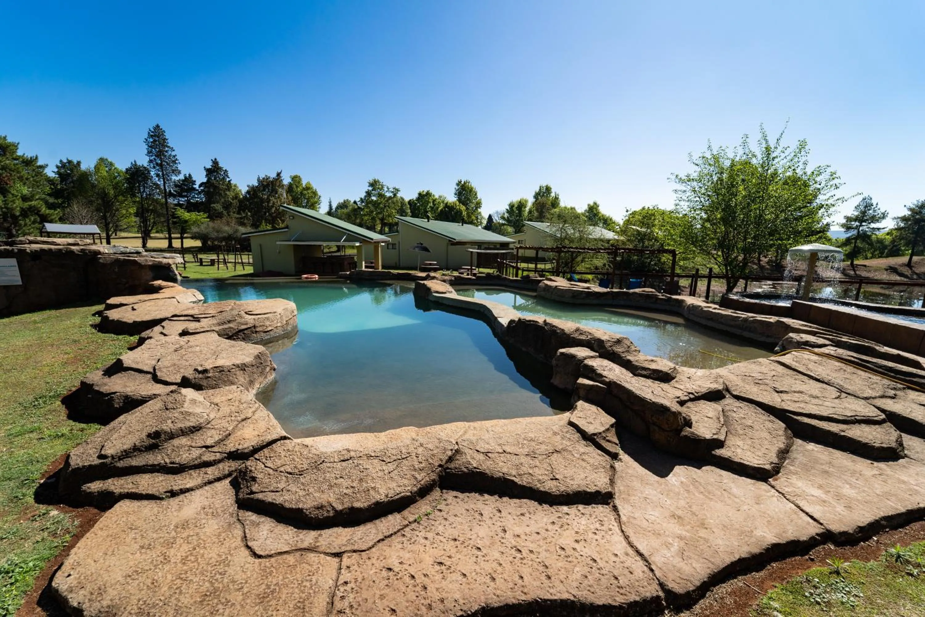 Swimming pool in Gooderson Monks Cowl Golf Resort