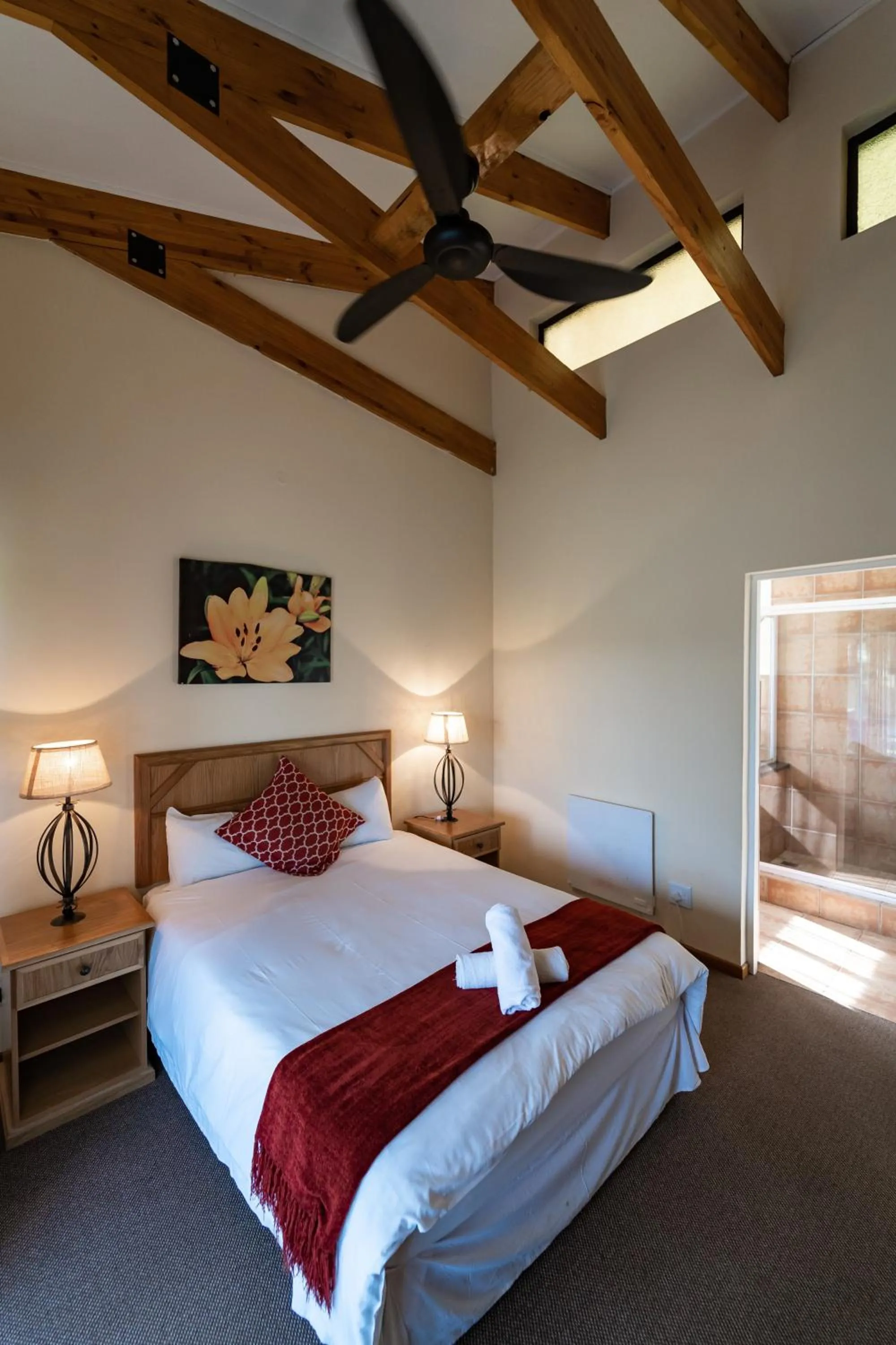 Bed in Gooderson Monks Cowl Golf Resort