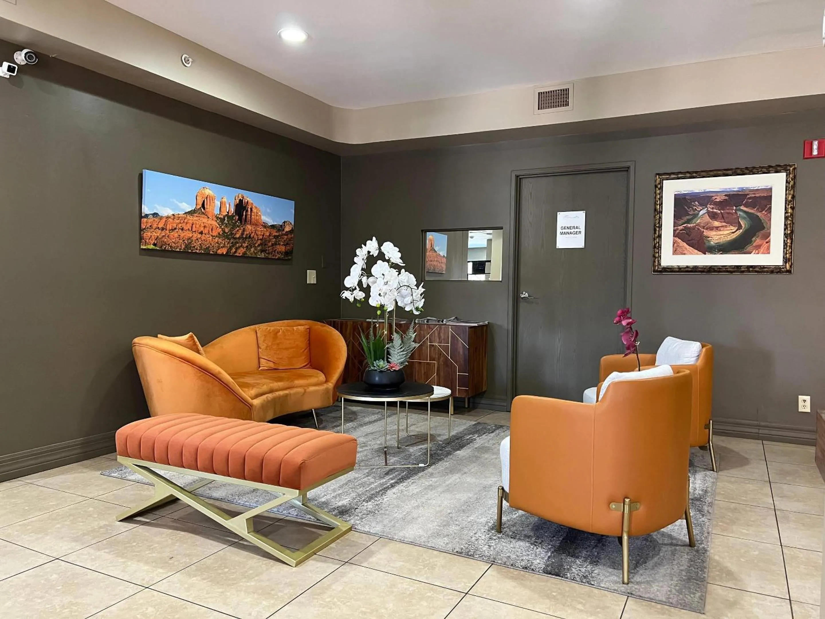 Lobby or reception in Arroyo Pinion Hotel, an Ascend Collection Hotel