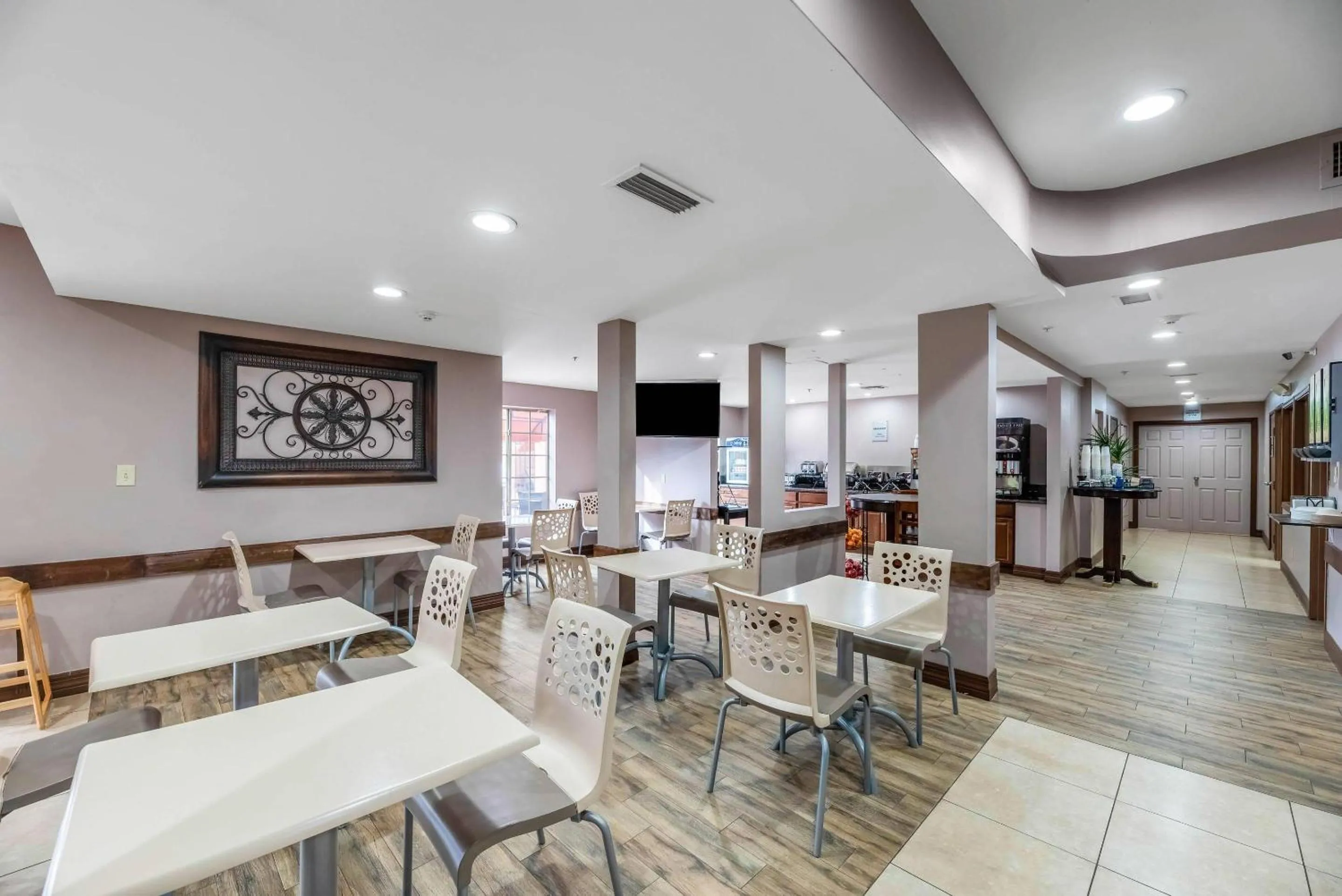 Breakfast in Arroyo Pinion Hotel, an Ascend Collection Hotel