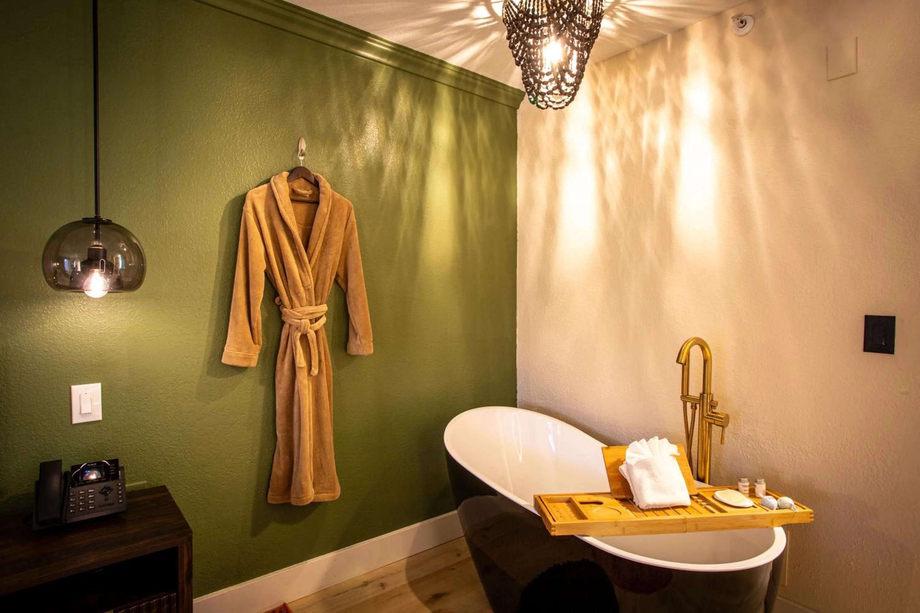 Hot Tub in Arroyo Pinion Hotel, an Ascend Collection Hotel