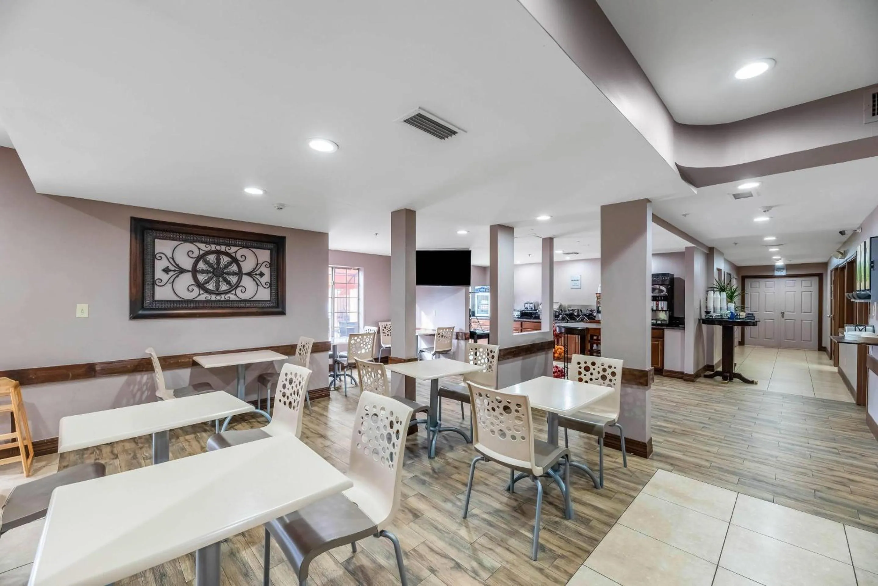 Breakfast in Arroyo Pinion Hotel, an Ascend Collection Hotel