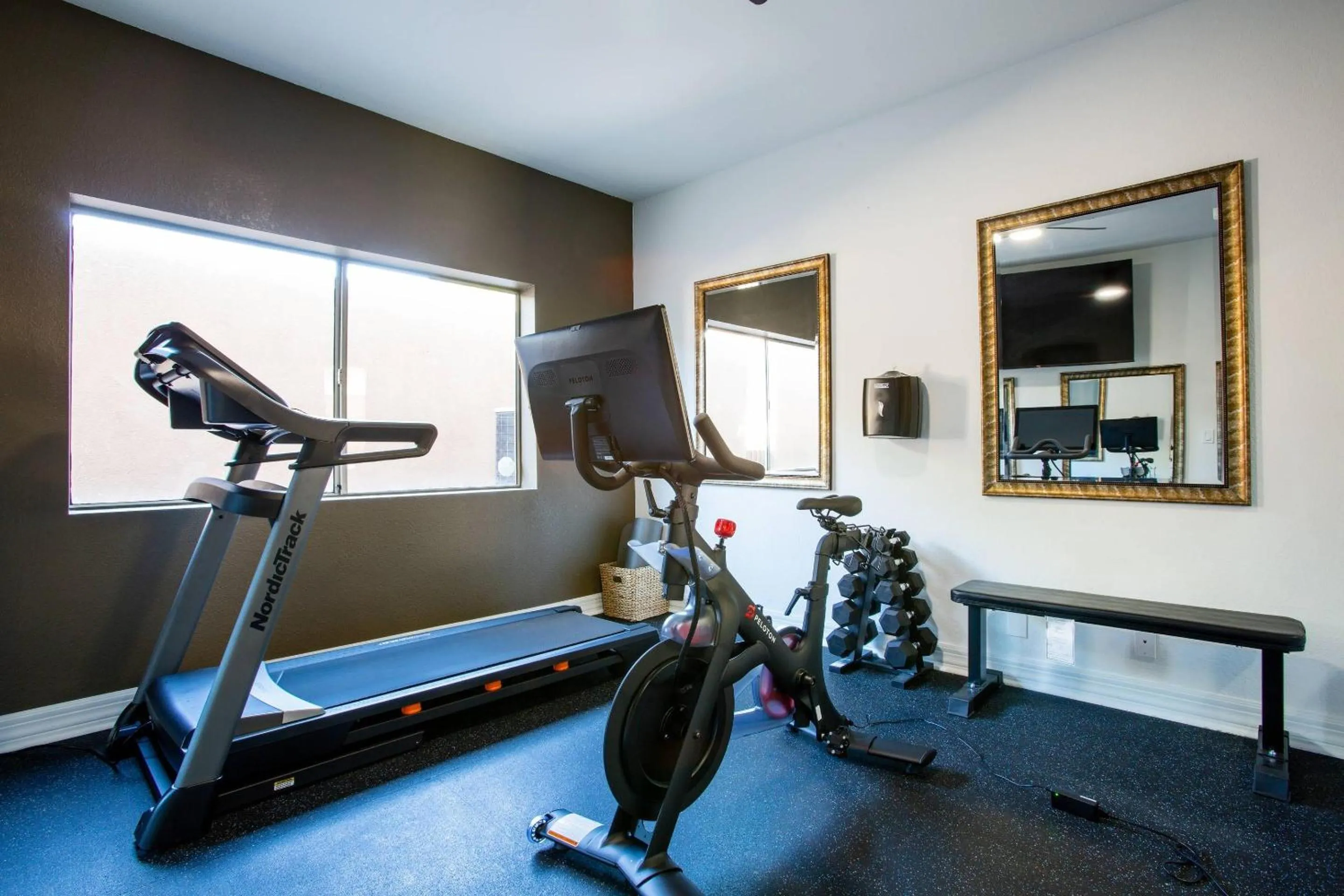 Fitness centre/facilities in Arroyo Pinion Hotel, an Ascend Collection Hotel