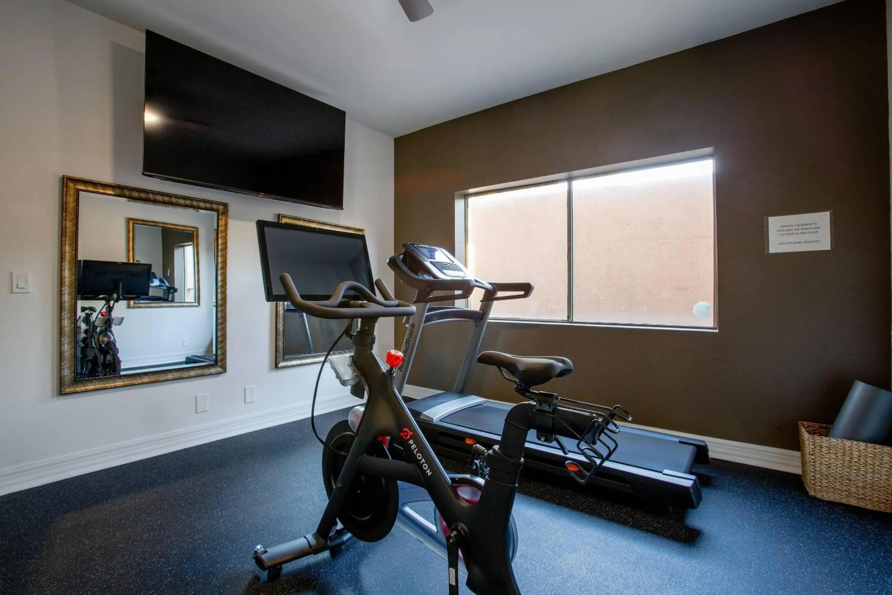 Fitness centre/facilities in Arroyo Pinion Hotel, an Ascend Collection Hotel