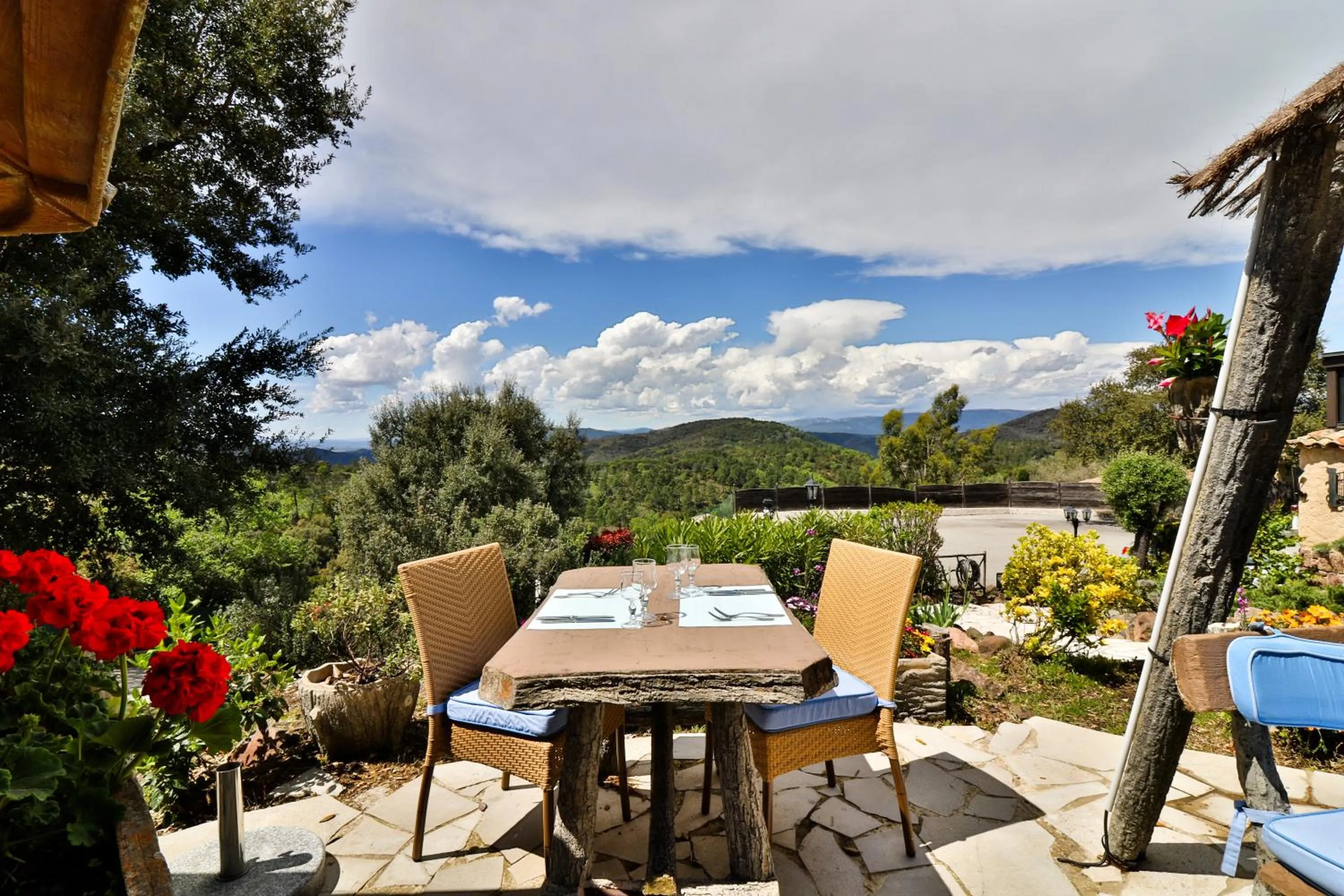 Patio in L'Estirado des Adrets