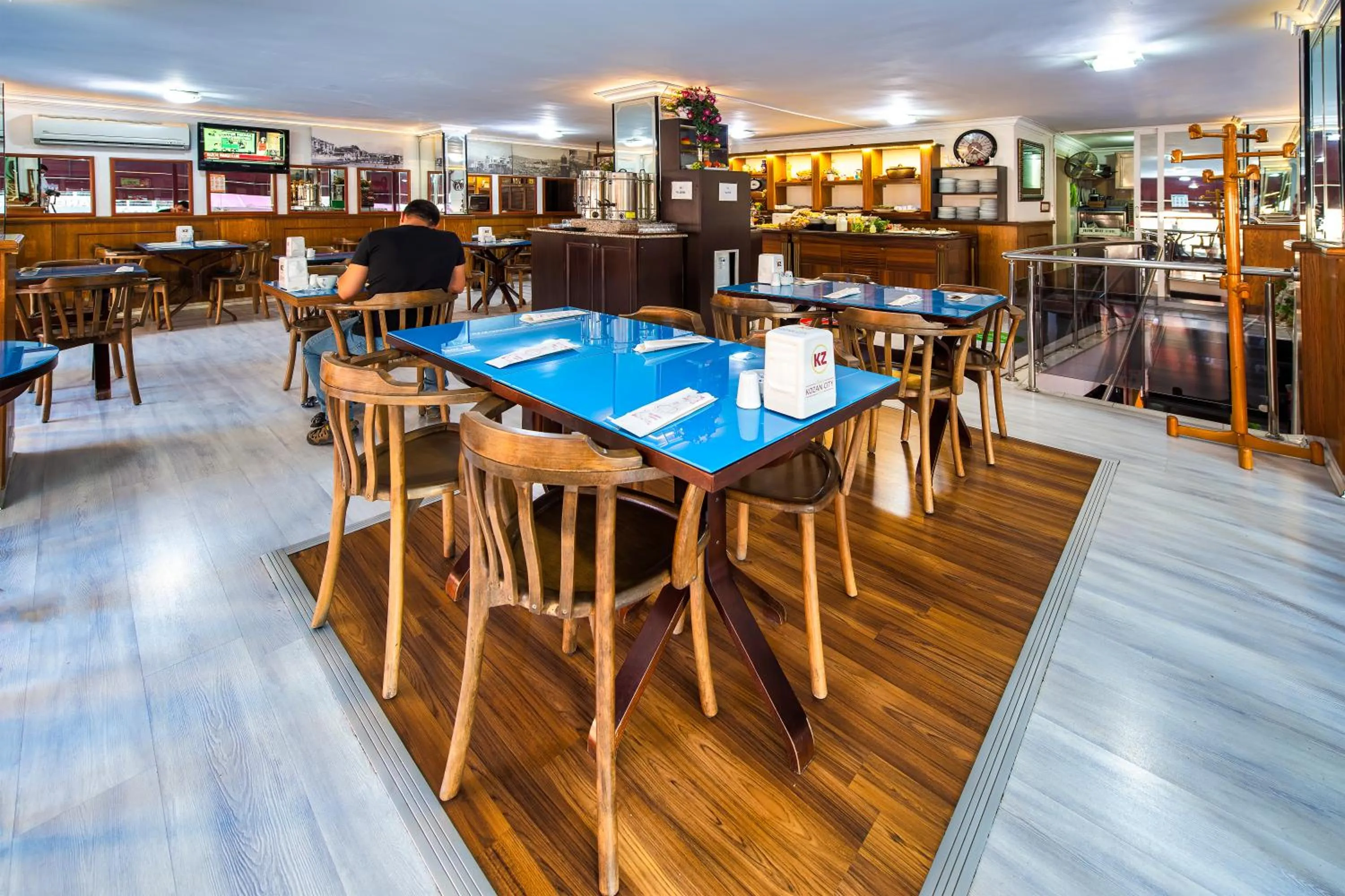 Restaurant/places to eat in Kozan City Hotel