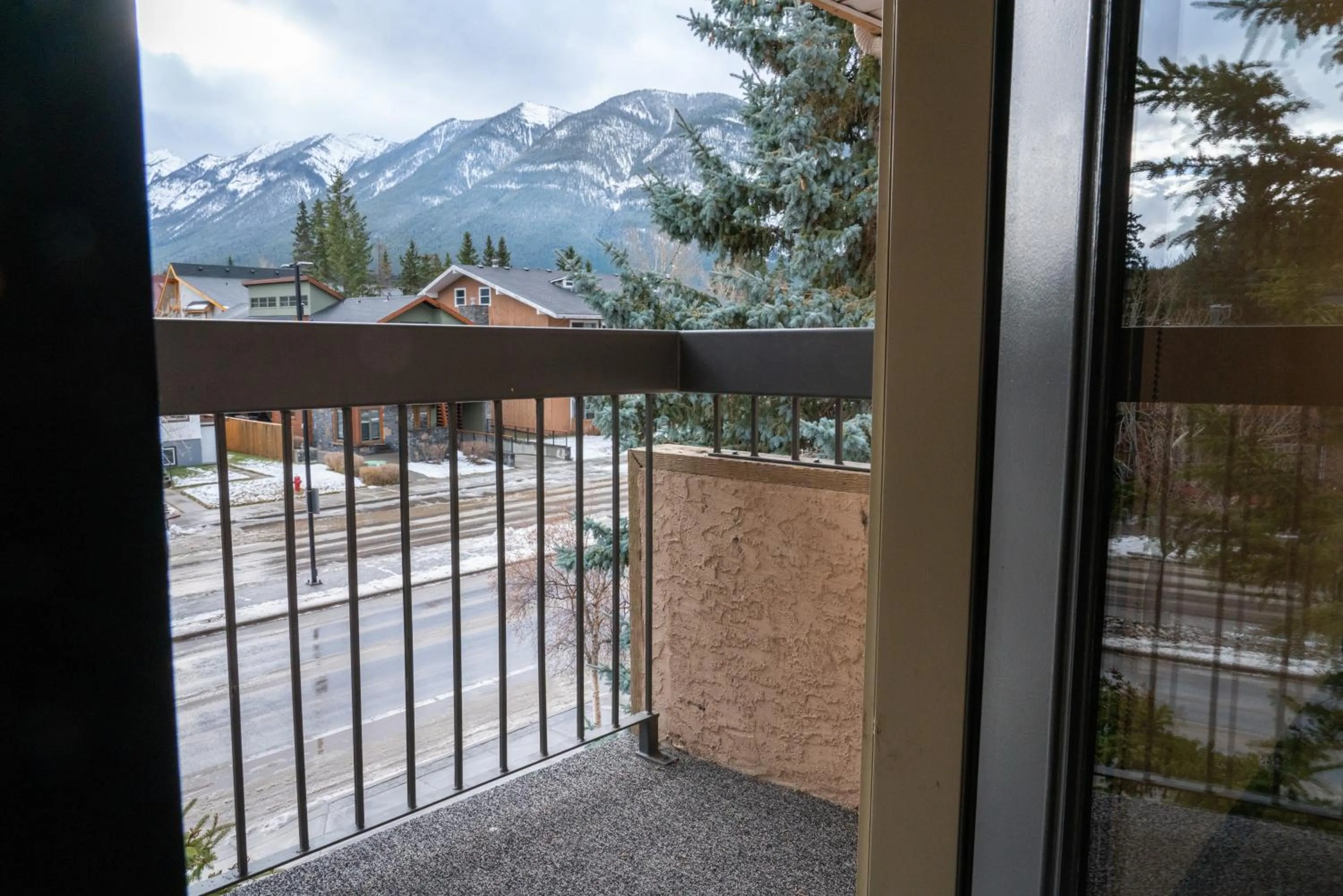 Balcony/Terrace in Red Carpet Inn