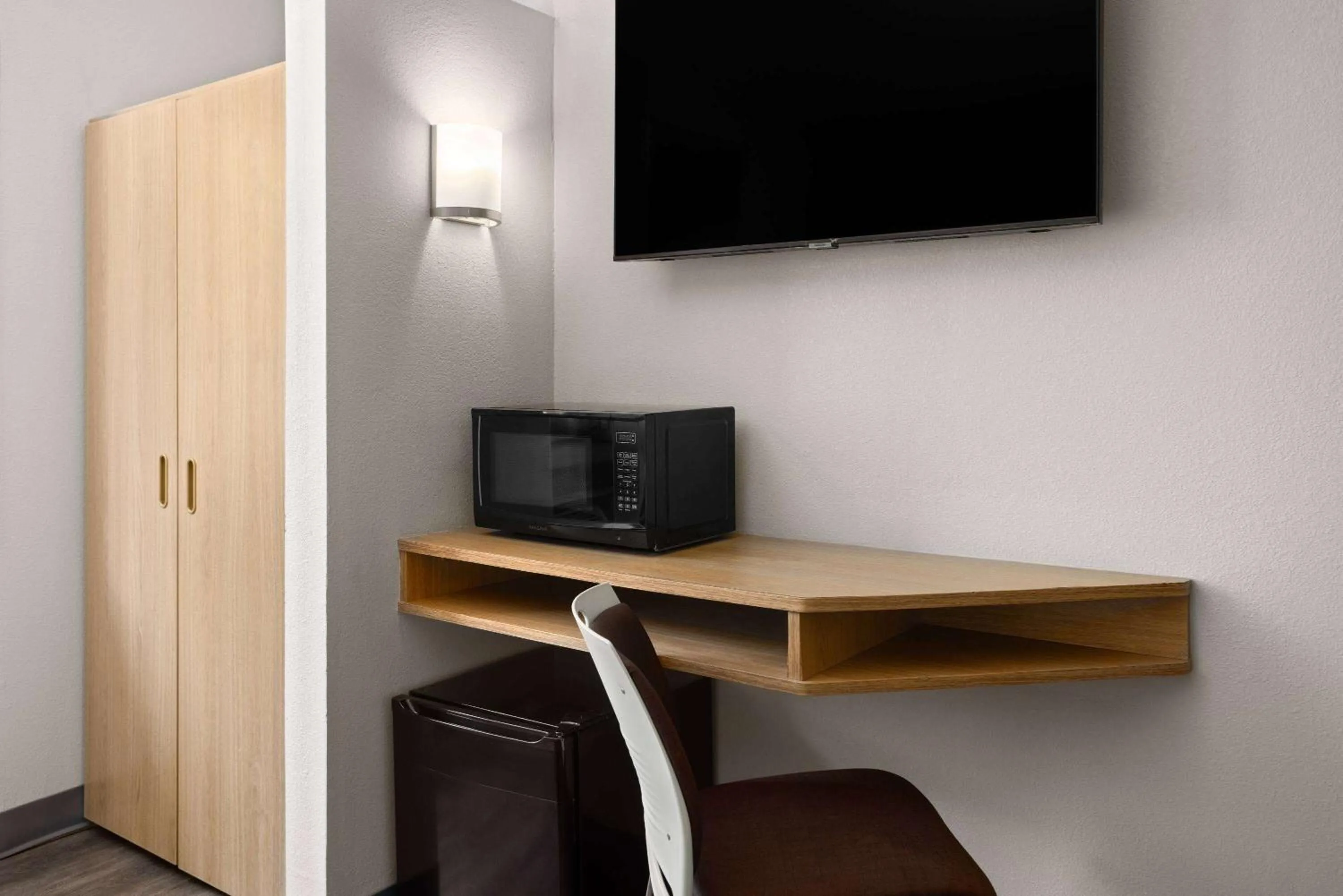 Photo of the whole room in Microtel Inn by Wyndham Raleigh-Durham Airport