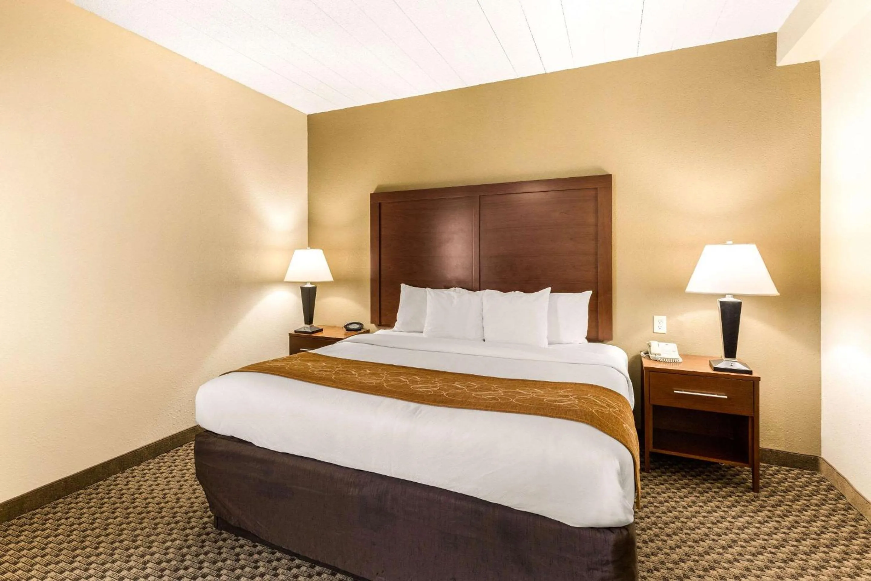 Bedroom, Bed in Comfort Suites Elkridge Columbia Gateway