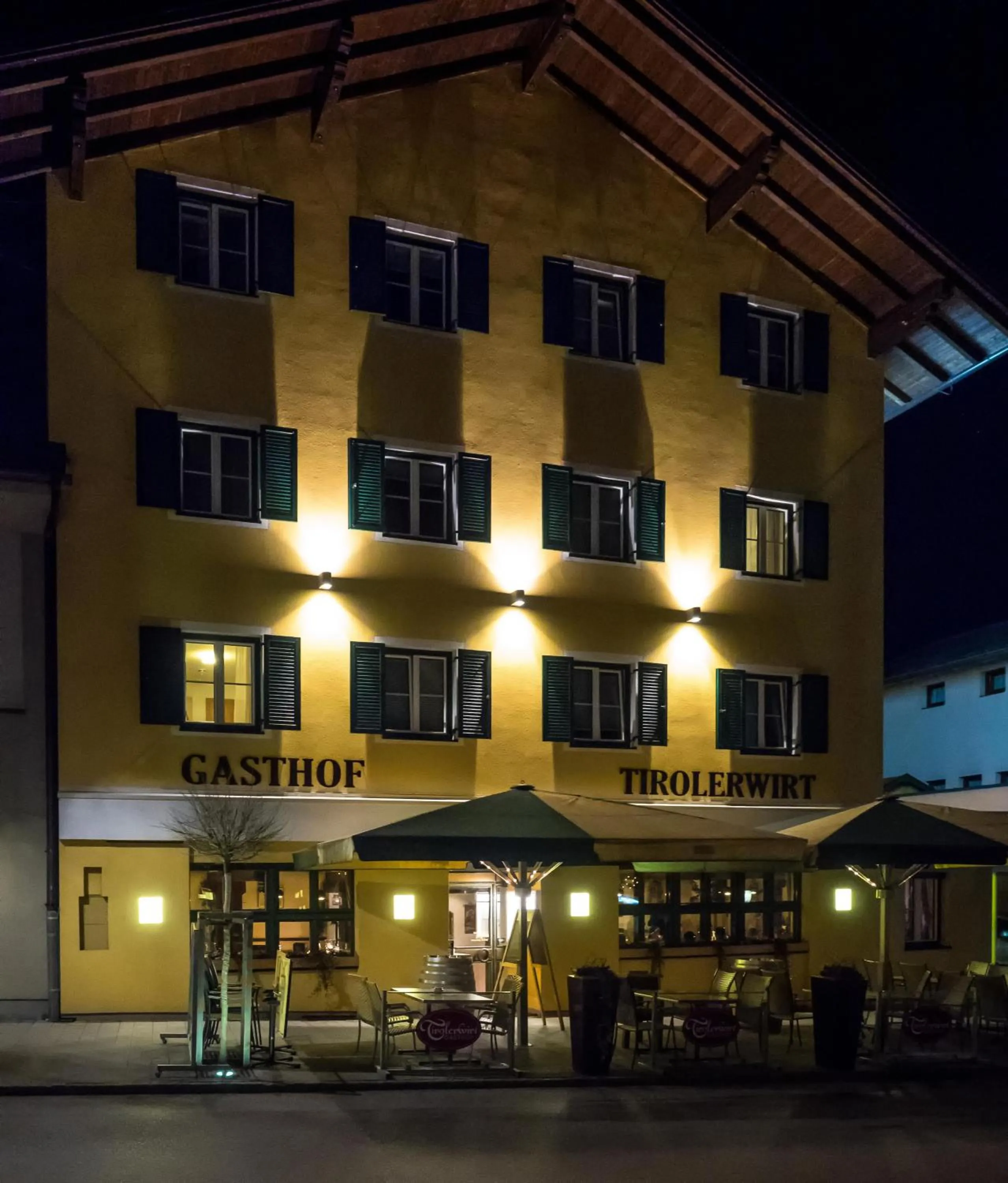 Property building in Hotel Gasthof Tirolerwirt