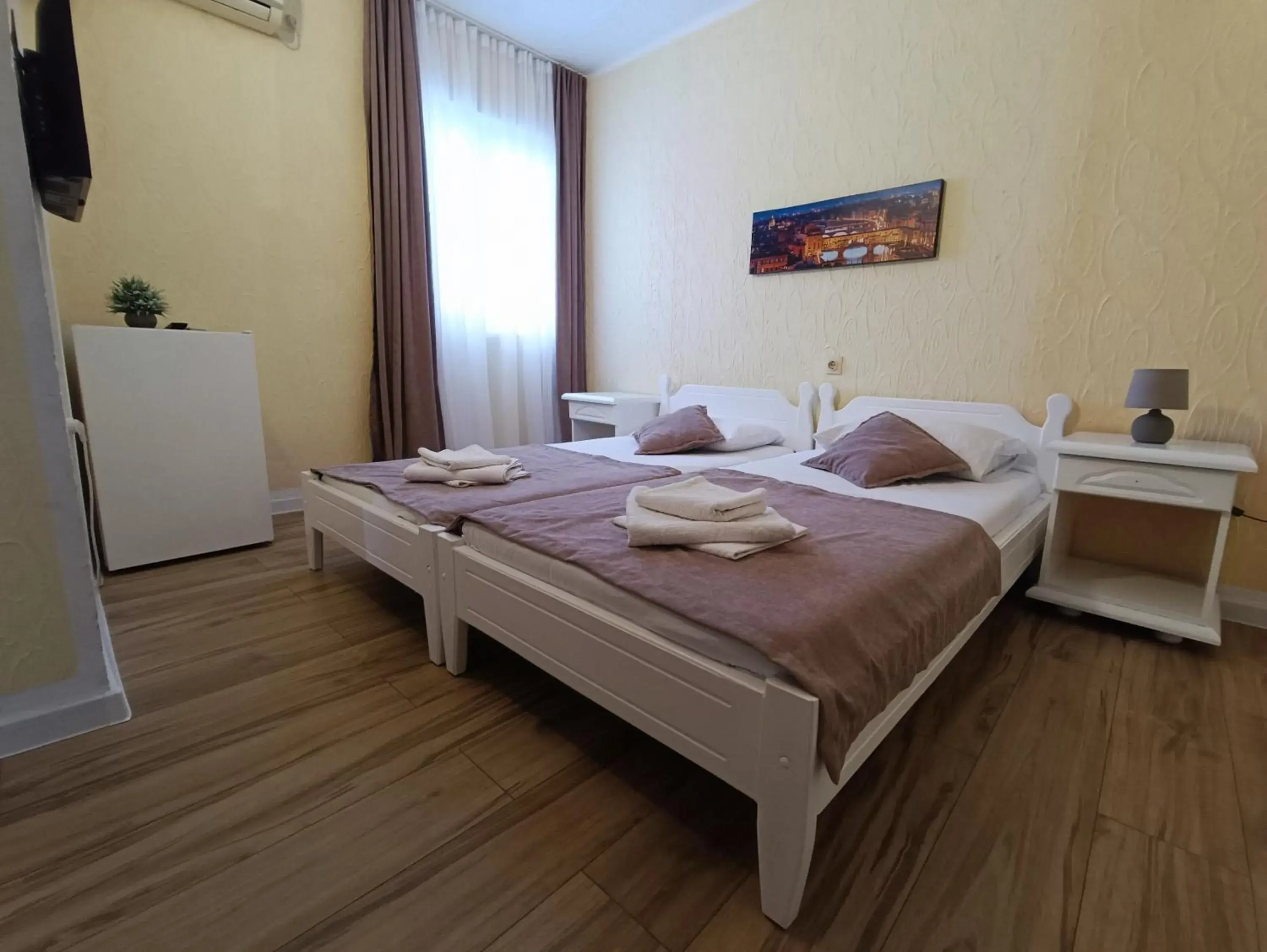 Twin Room in Martinović Rooms Twin Room in Martinović Rooms