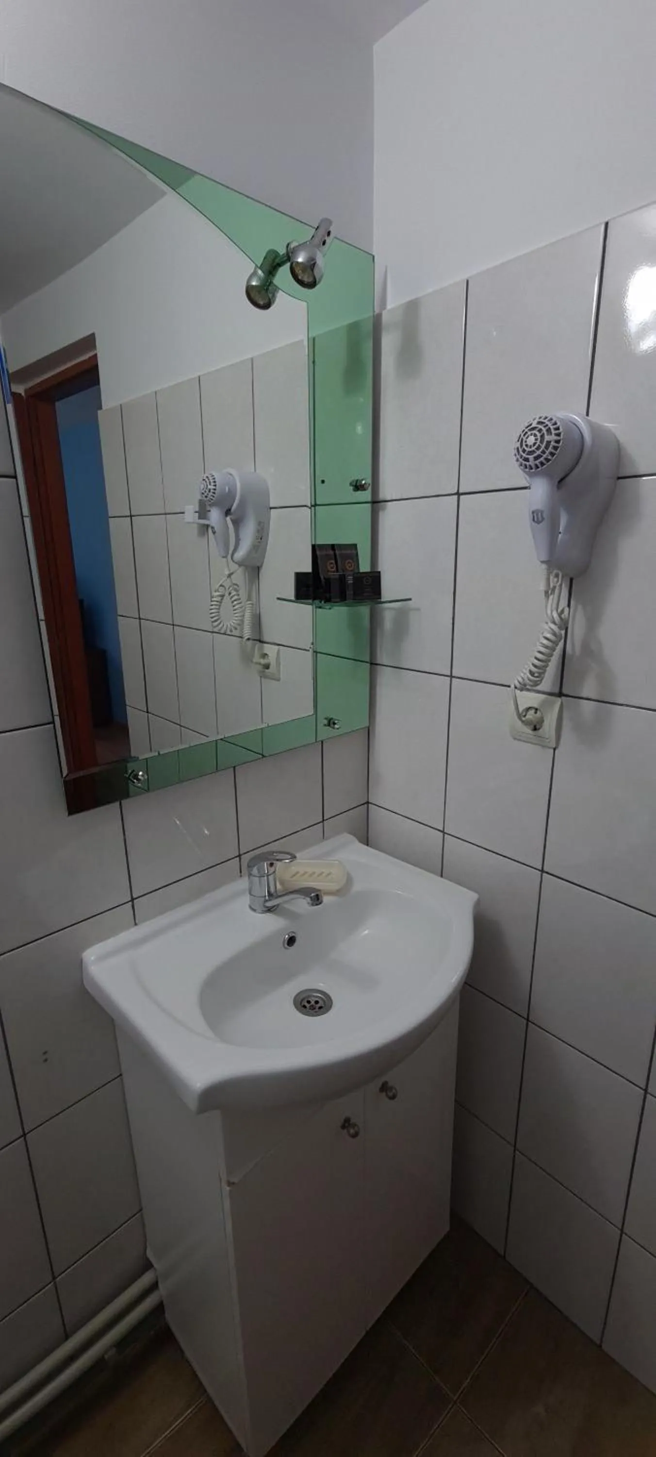 Bathroom in Pensiunea Aurora - Great Hostel Voineasa