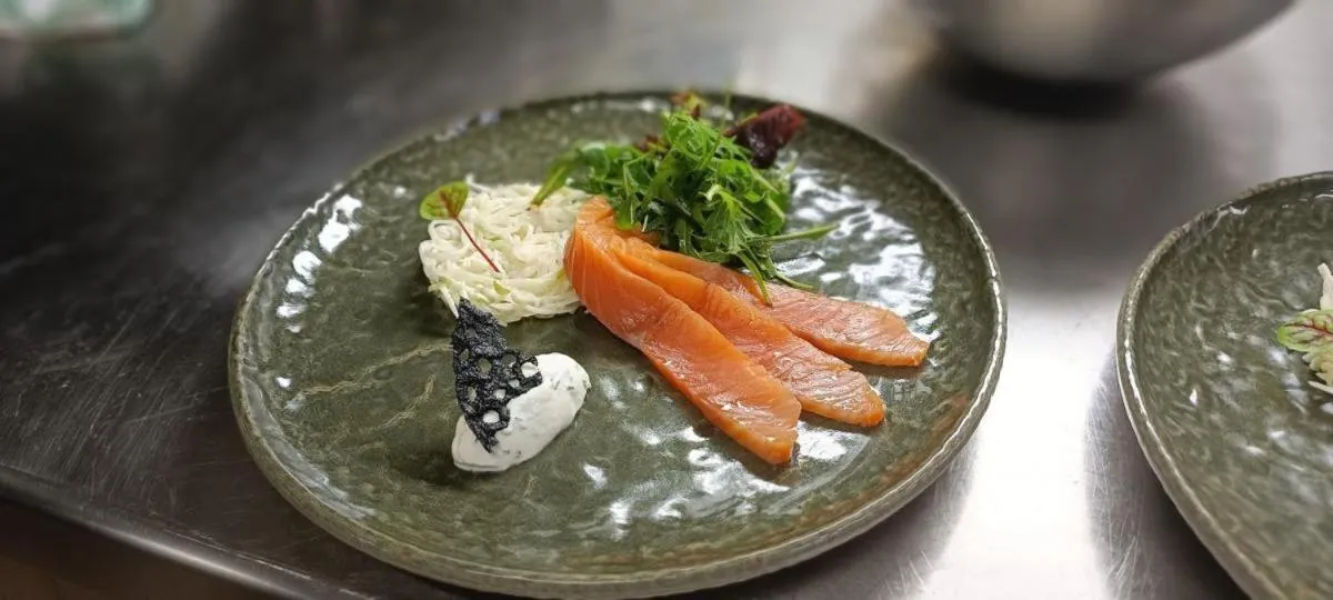 Restaurant/places to eat in La Treille Muscate