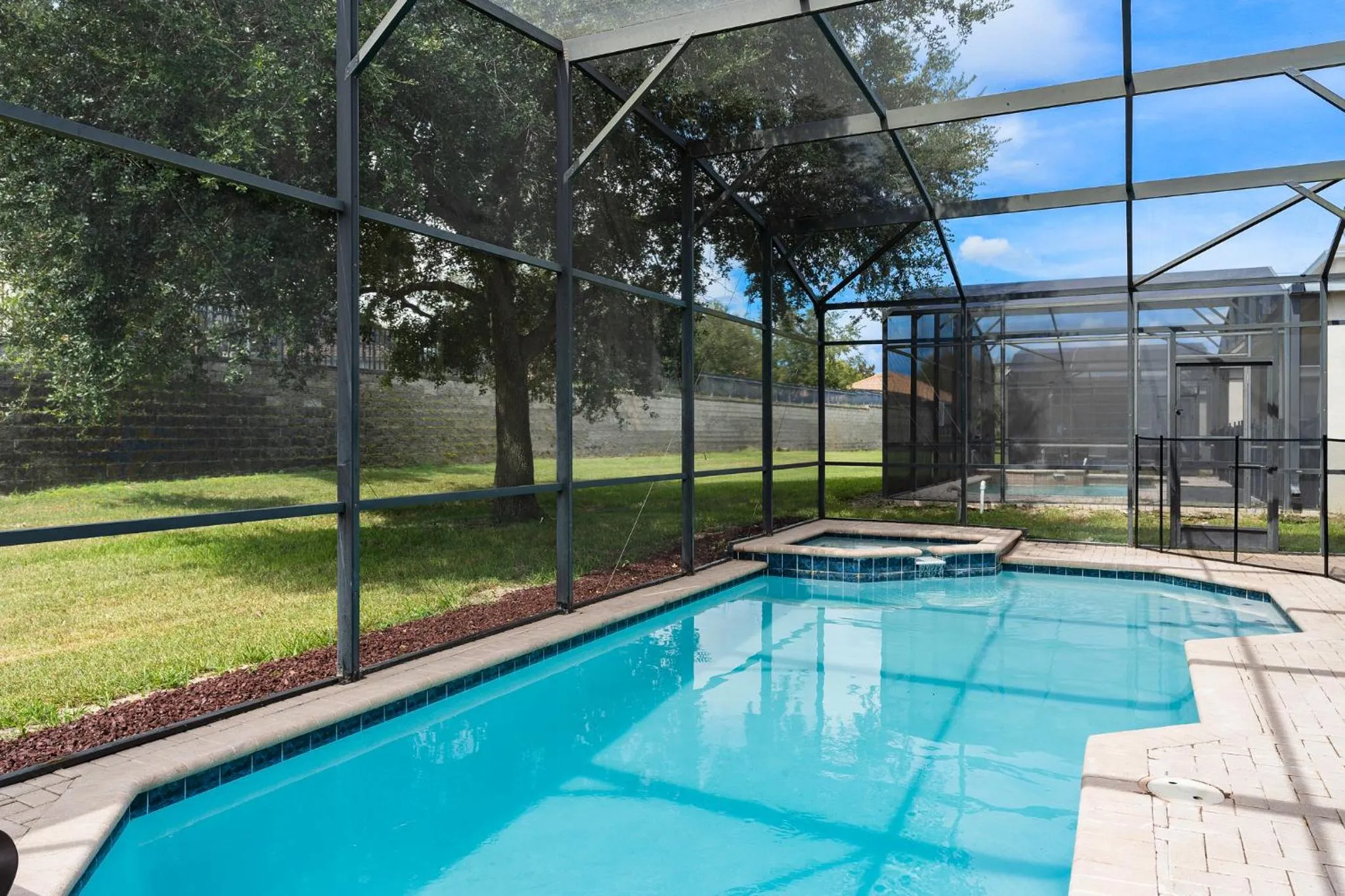 Swimming pool in WindsorHills Villa Pool Resort Amenities Minutes to Disney