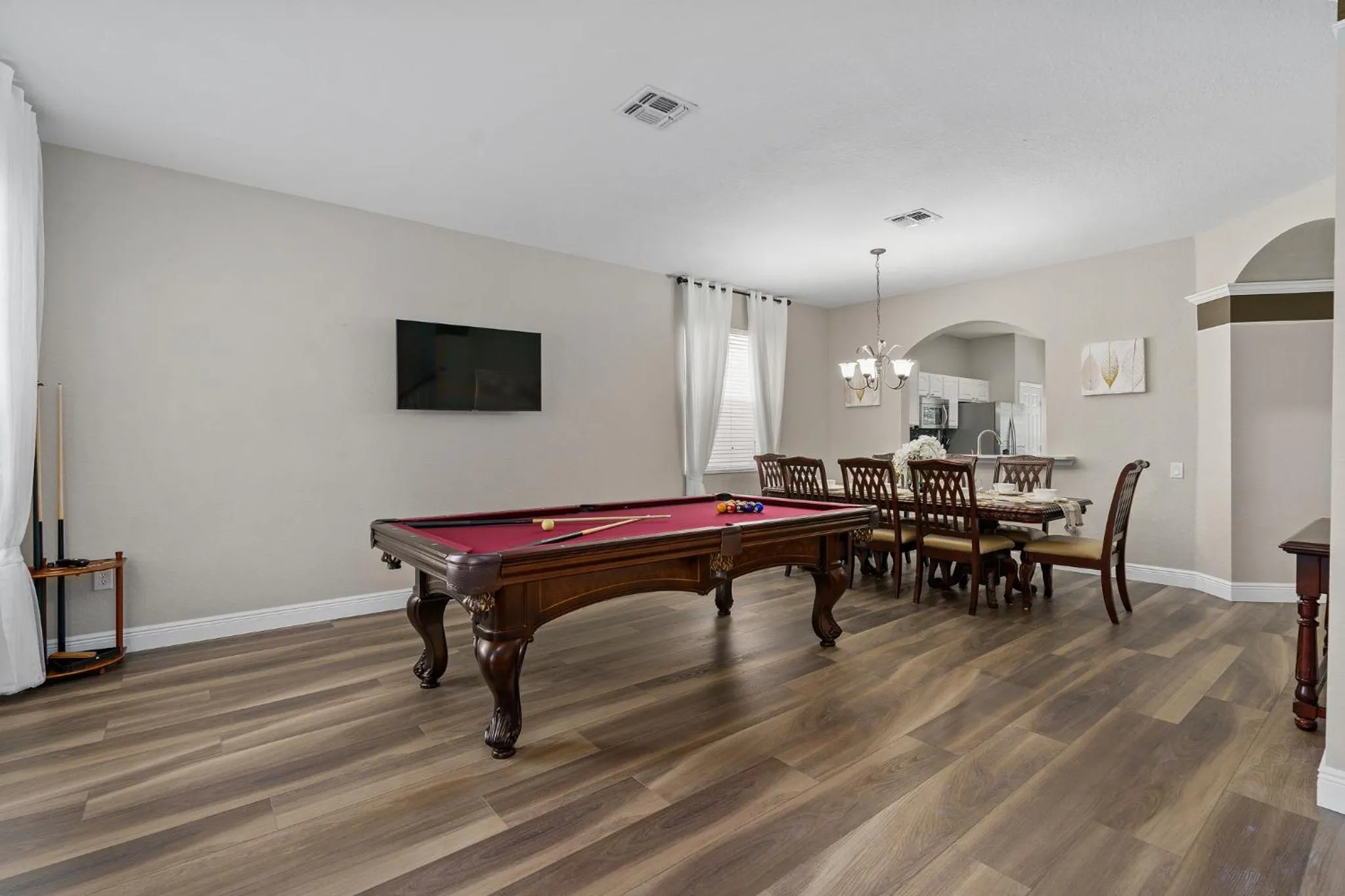 Billiard in WindsorHills Villa Pool Resort Amenities Minutes to Disney