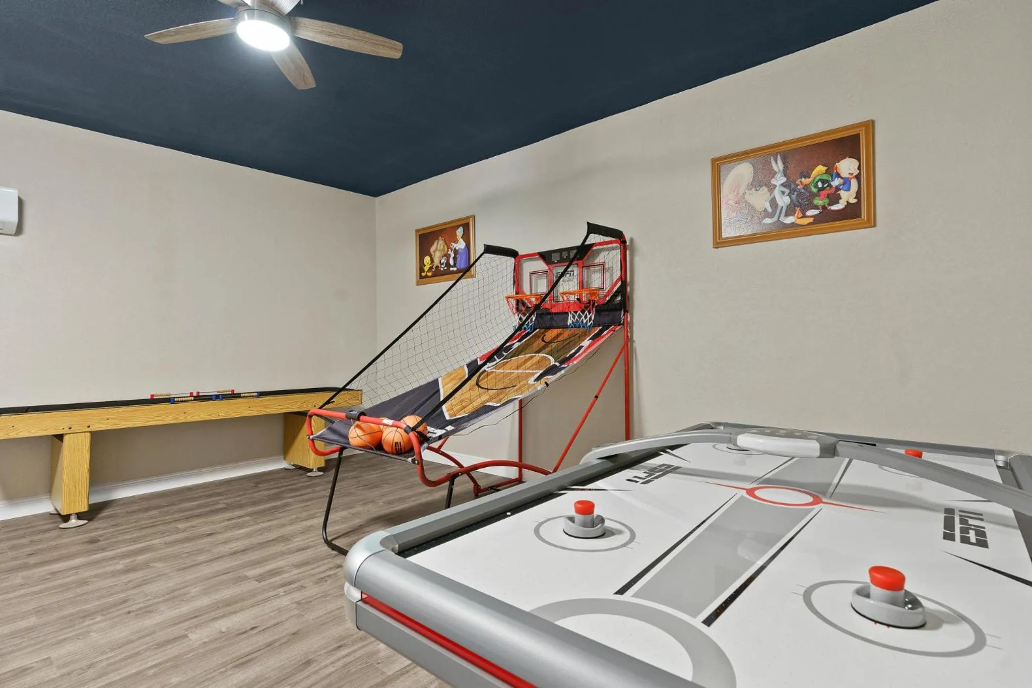 Game Room in WindsorHills Villa Pool Resort Amenities Minutes to Disney