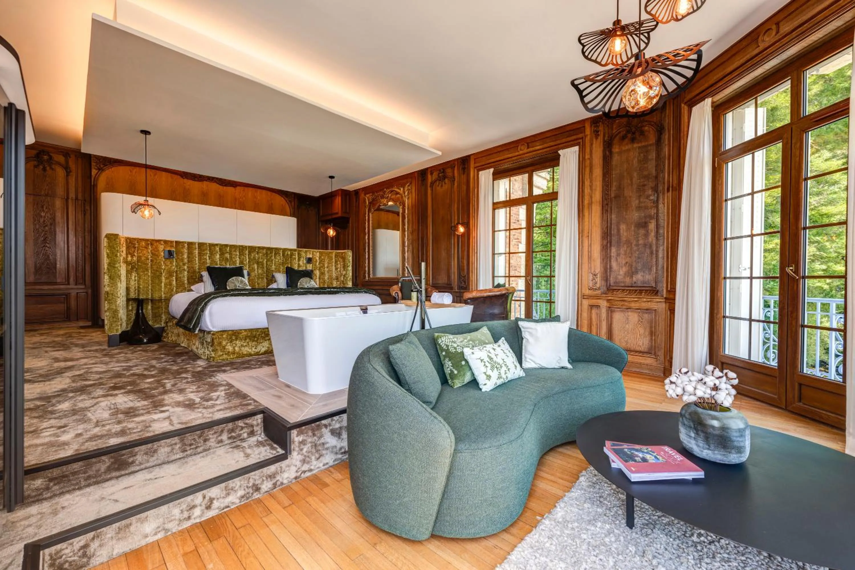 Bed in Château des Avenieres