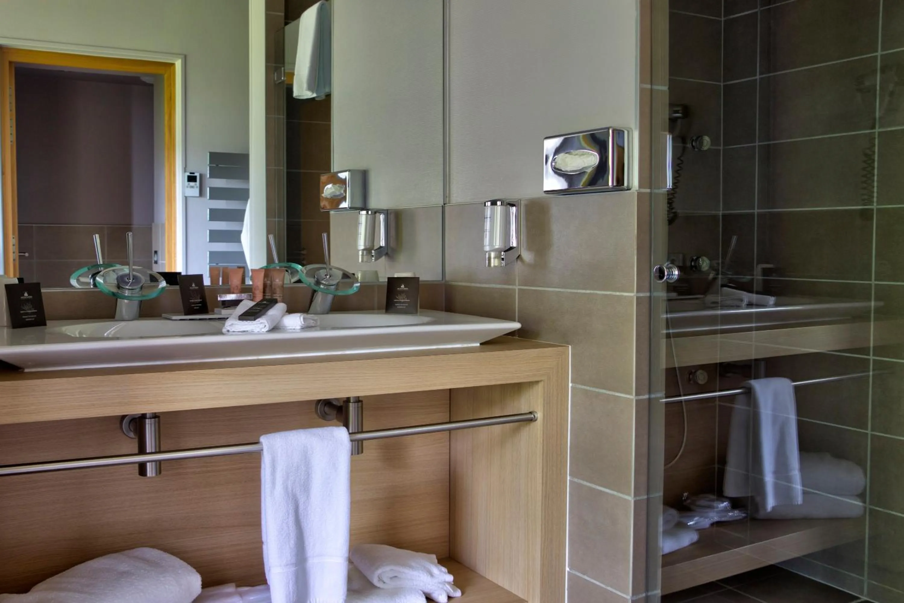 Bathroom in Château des Avenieres