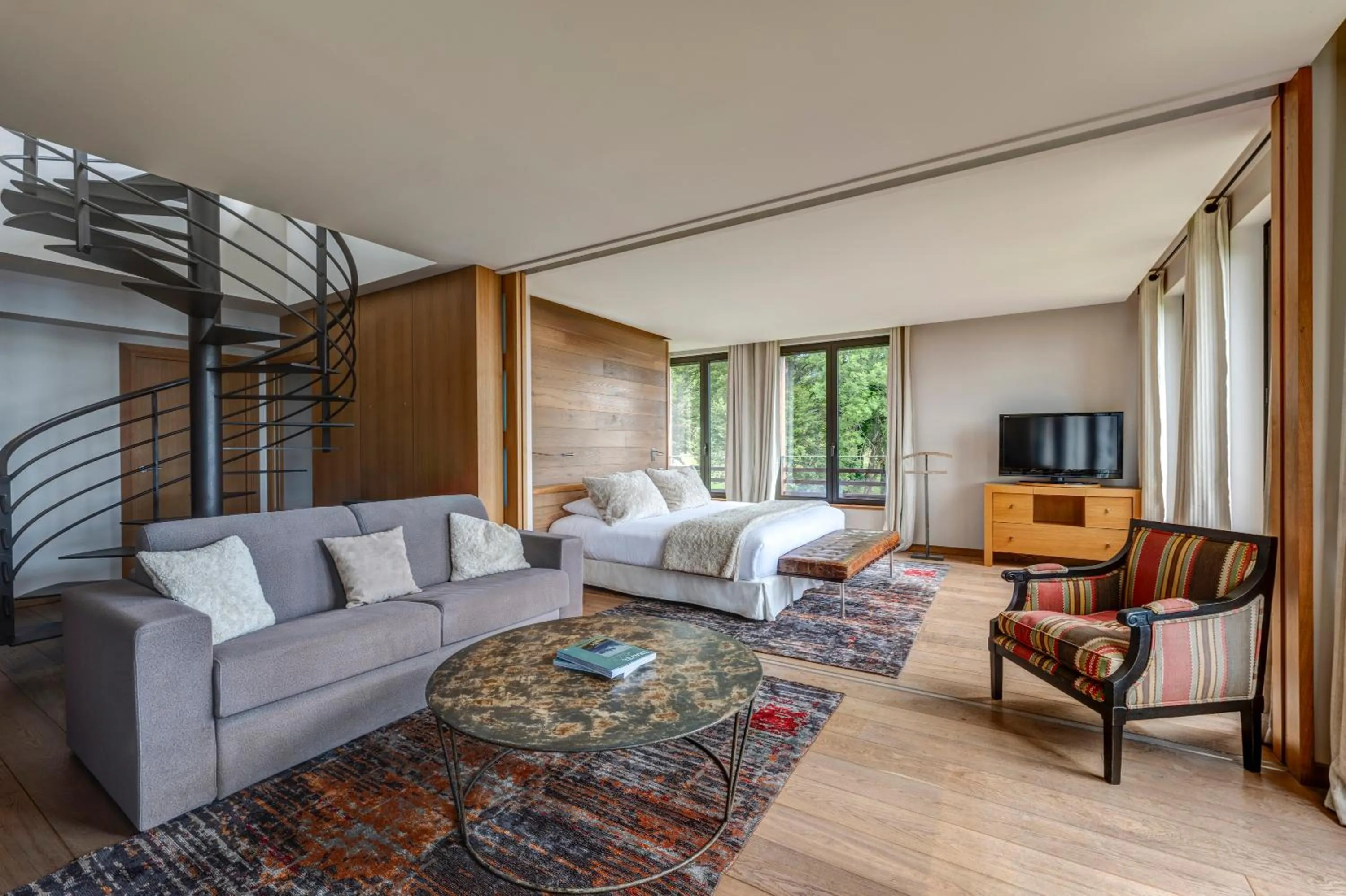 Bed in Château des Avenieres